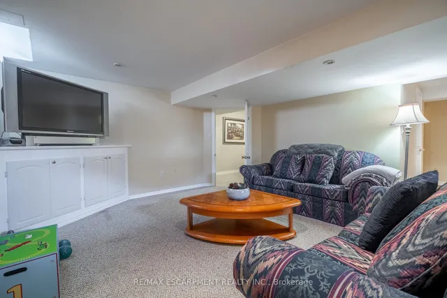Additional property image - 89 Meadowlands Blvd