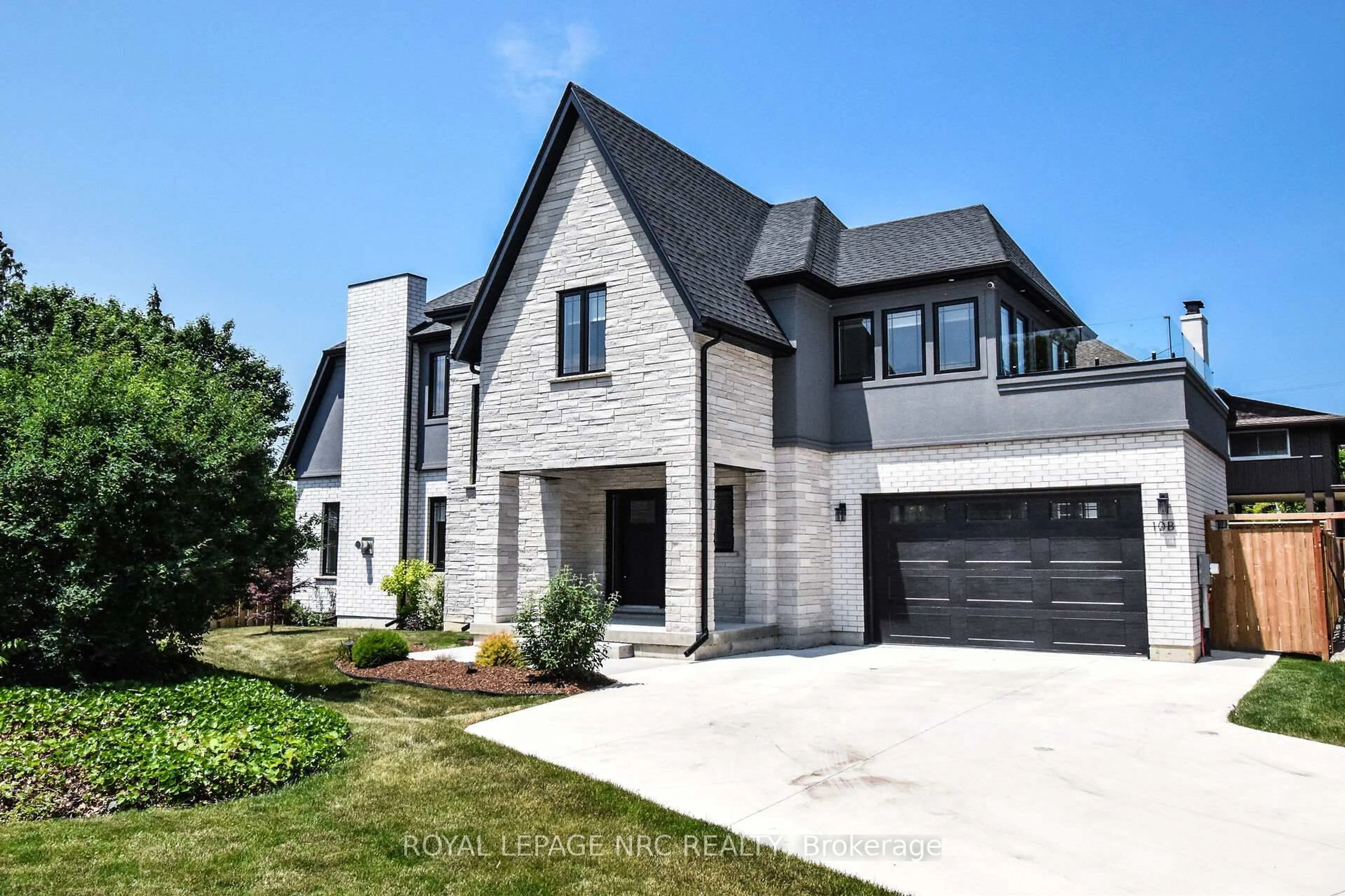 Home with brick exterior material, street for 10B Port Royal Cres, St. Catharines Ontario L2N 7K1