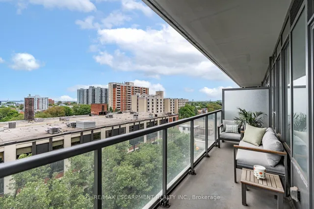Additional property image - 212 King William St Unit 818