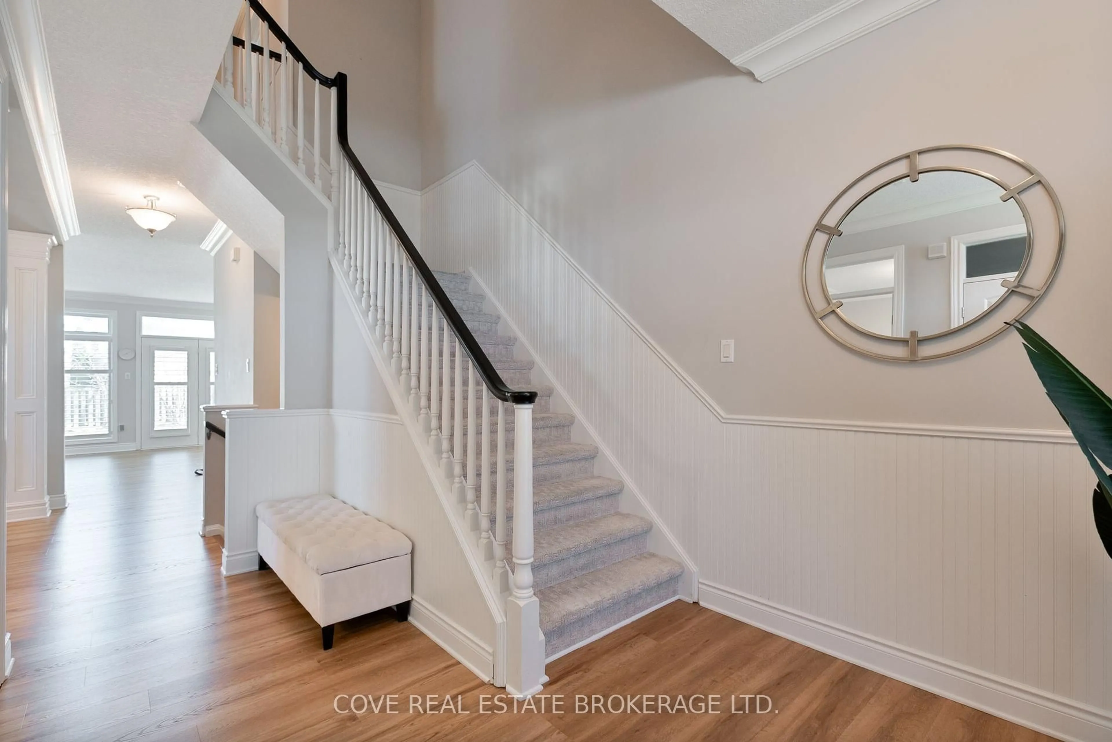 Stairs for 792 Redtail Tr, London North Ontario N6H 5X3