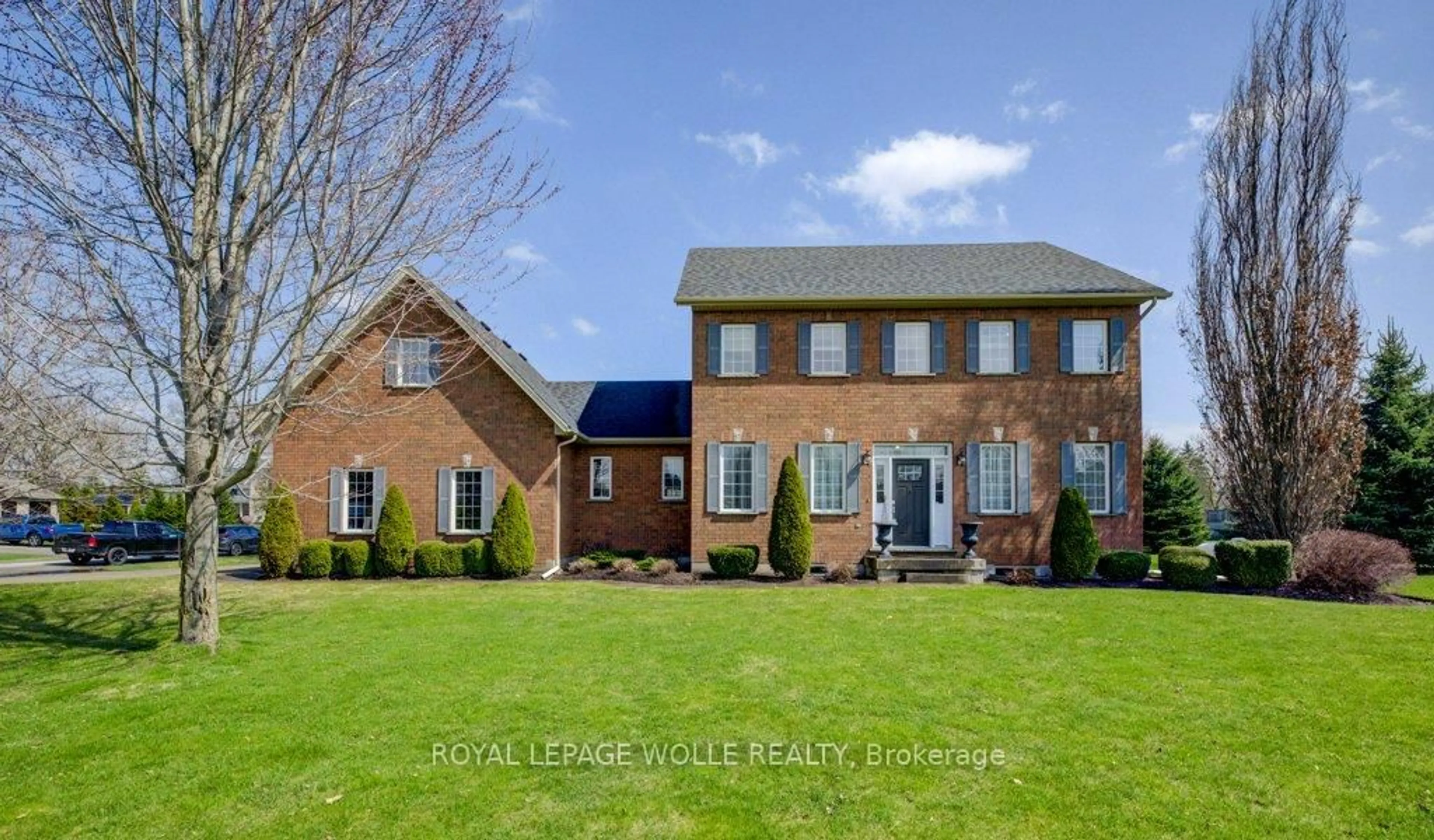 Home with brick exterior material, unknown for 4095 Princess St, Perth East Ontario N0K 1L0
