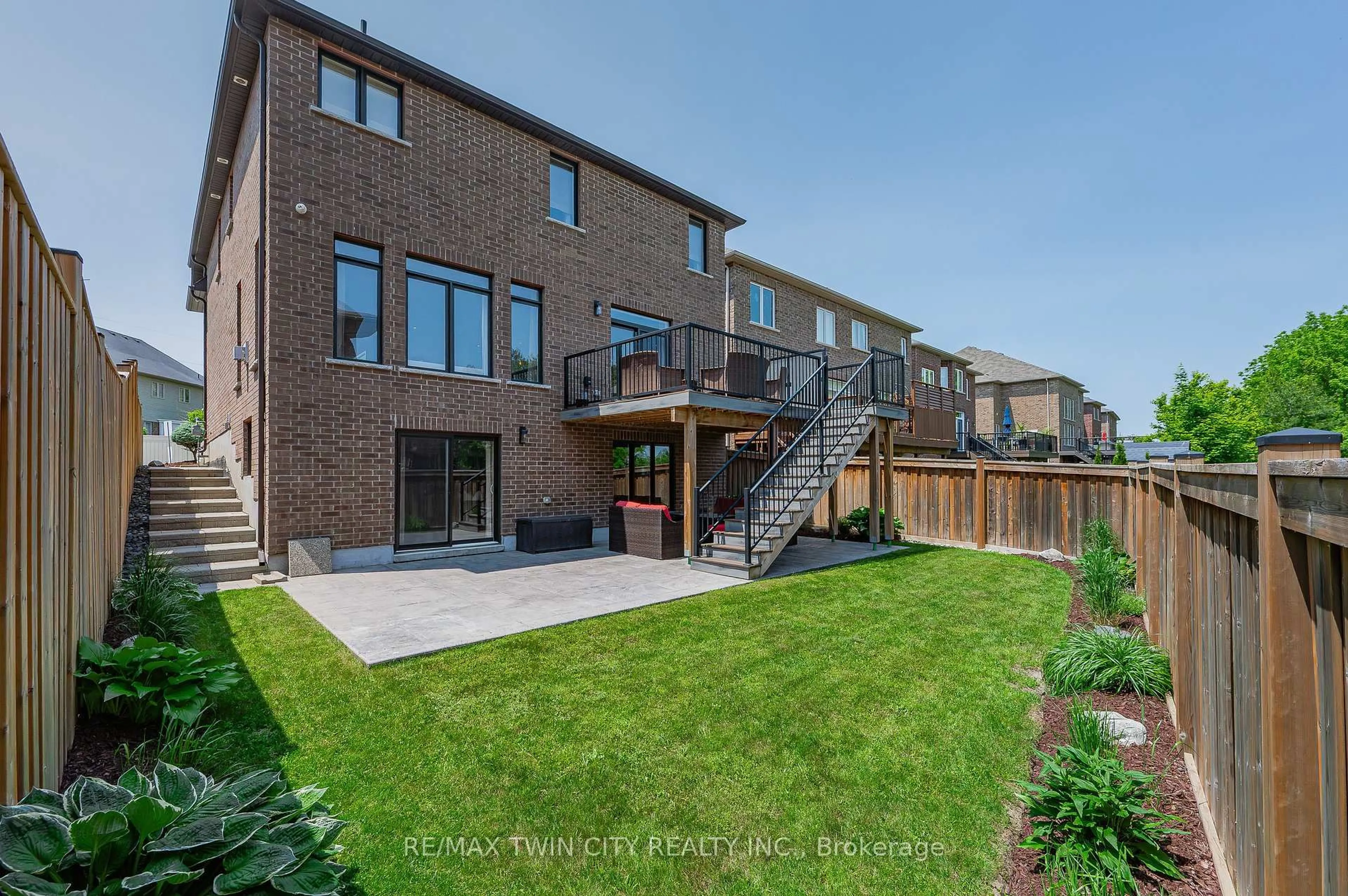Home with brick exterior material, street for 204 Evens Pond Cres, Kitchener Ontario N2R 0B7