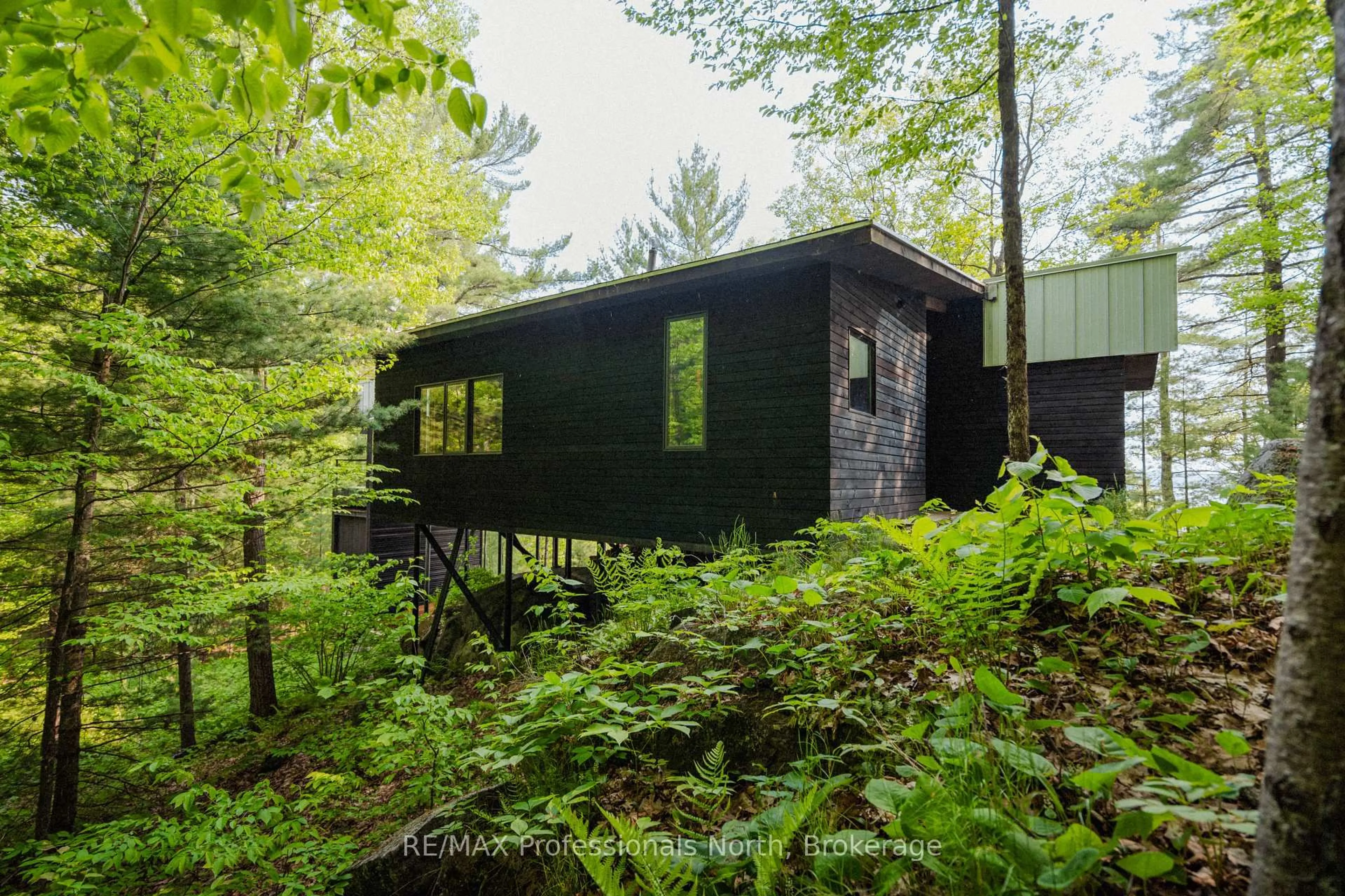 Shed for 11405 Drag Lake East Shore, Dysart et al Ontario K0M 1S0