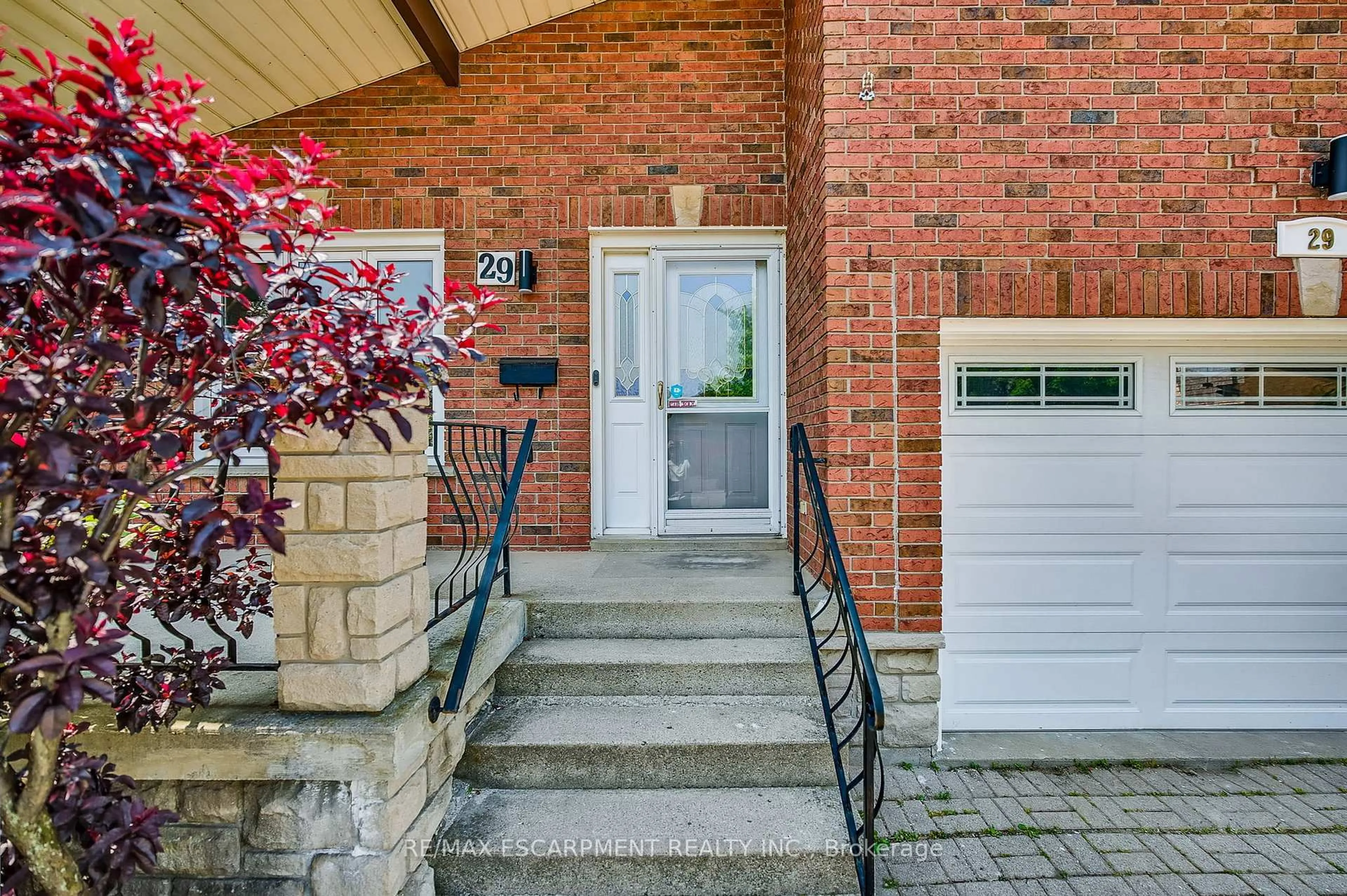 Unknown for 29 Guildwood Dr, Hamilton Ontario L9C 7K2