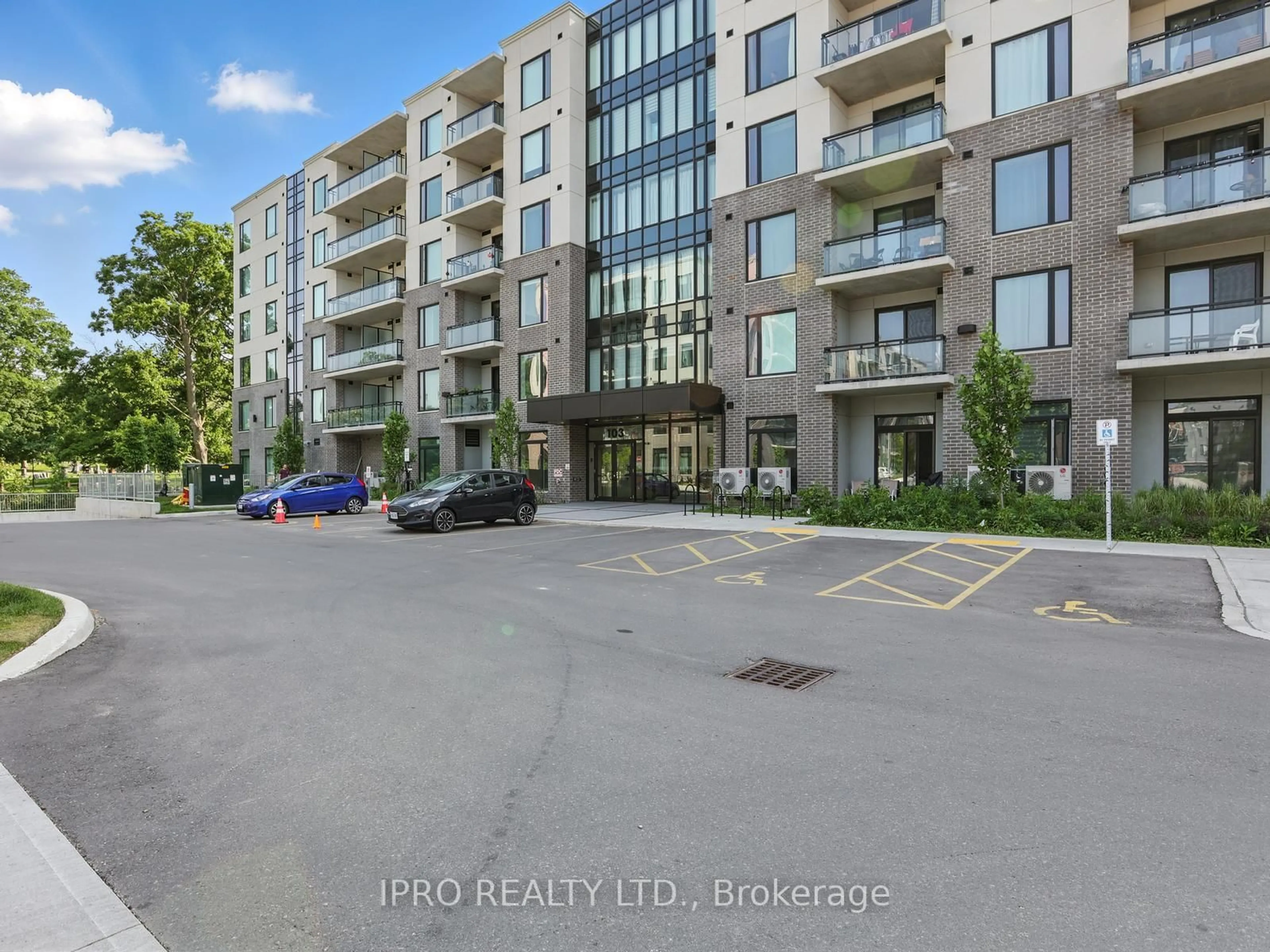 Unknown for 103 Roger St #411, Waterloo Ontario N2J 0G2