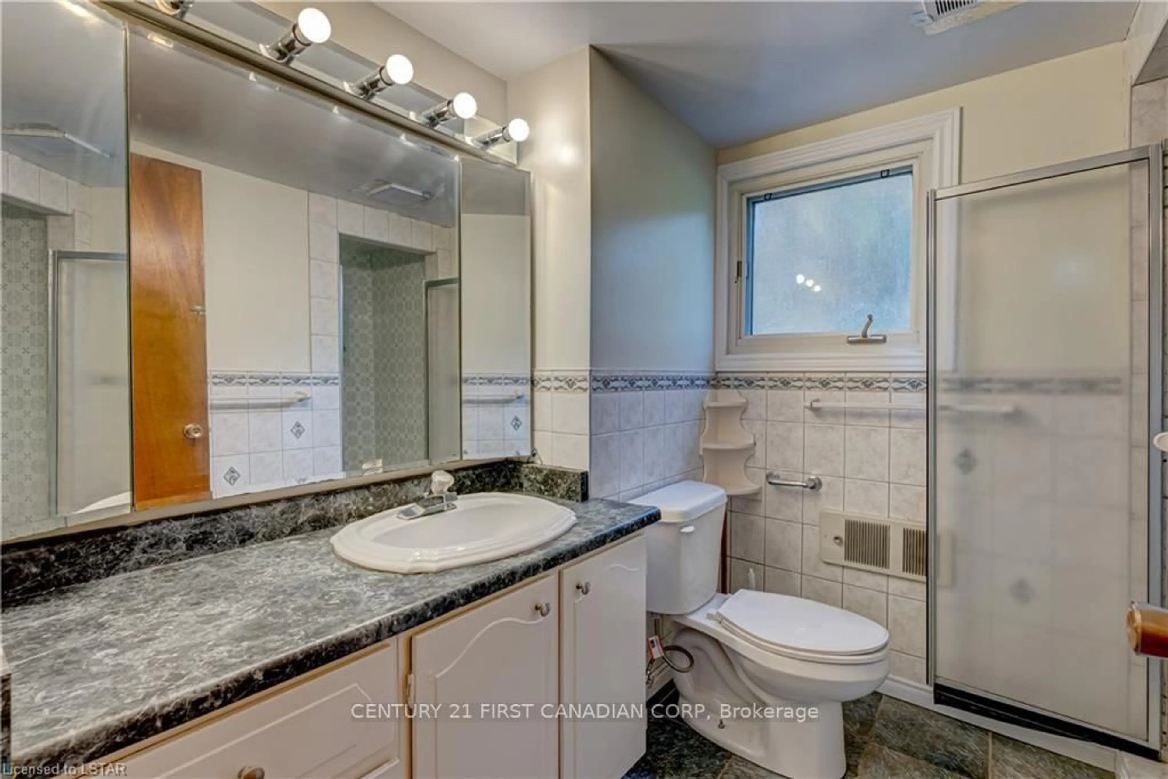 Standard bathroom, ceramic/tile floor for 28 REDFORD Rd, London North Ontario N5X 3V5
