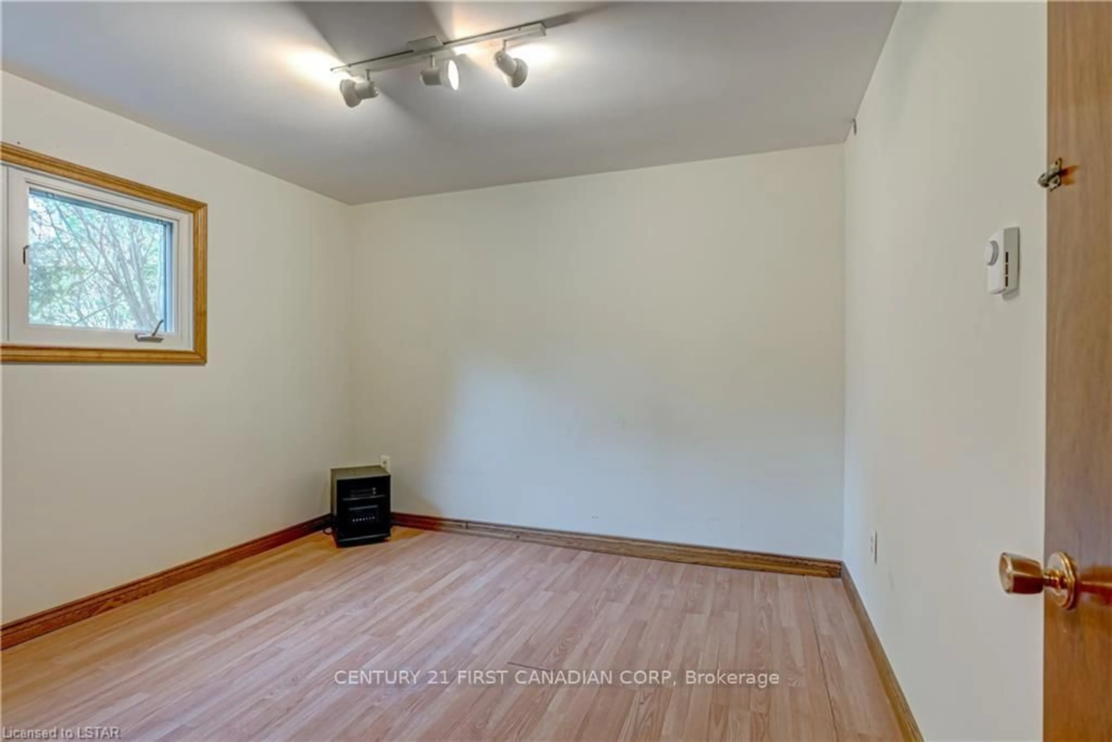 A pic of a room for 28 REDFORD Rd, London North Ontario N5X 3V5