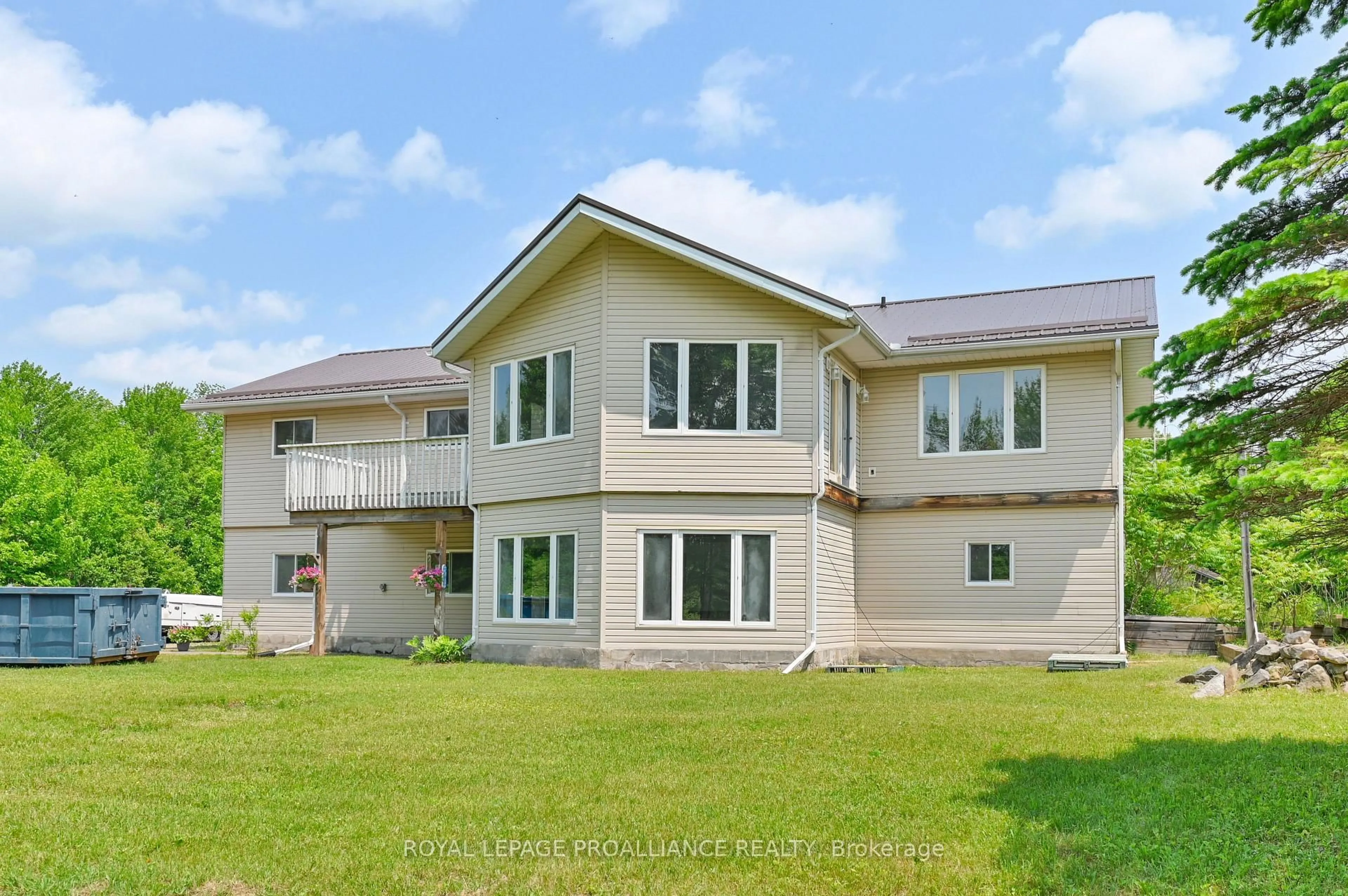 Home with vinyl exterior material, building for 123 Addington Road 4 Rd, Brighton Ontario K0K 1H0