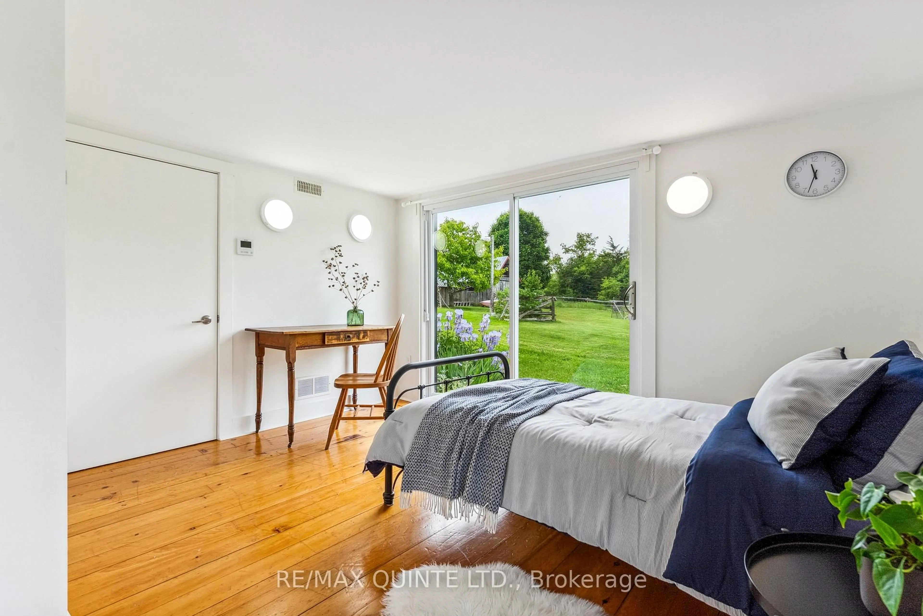 Bedroom with bed, unknown for 891 Chase Rd, Prince Edward County Ontario K0K 1T0
