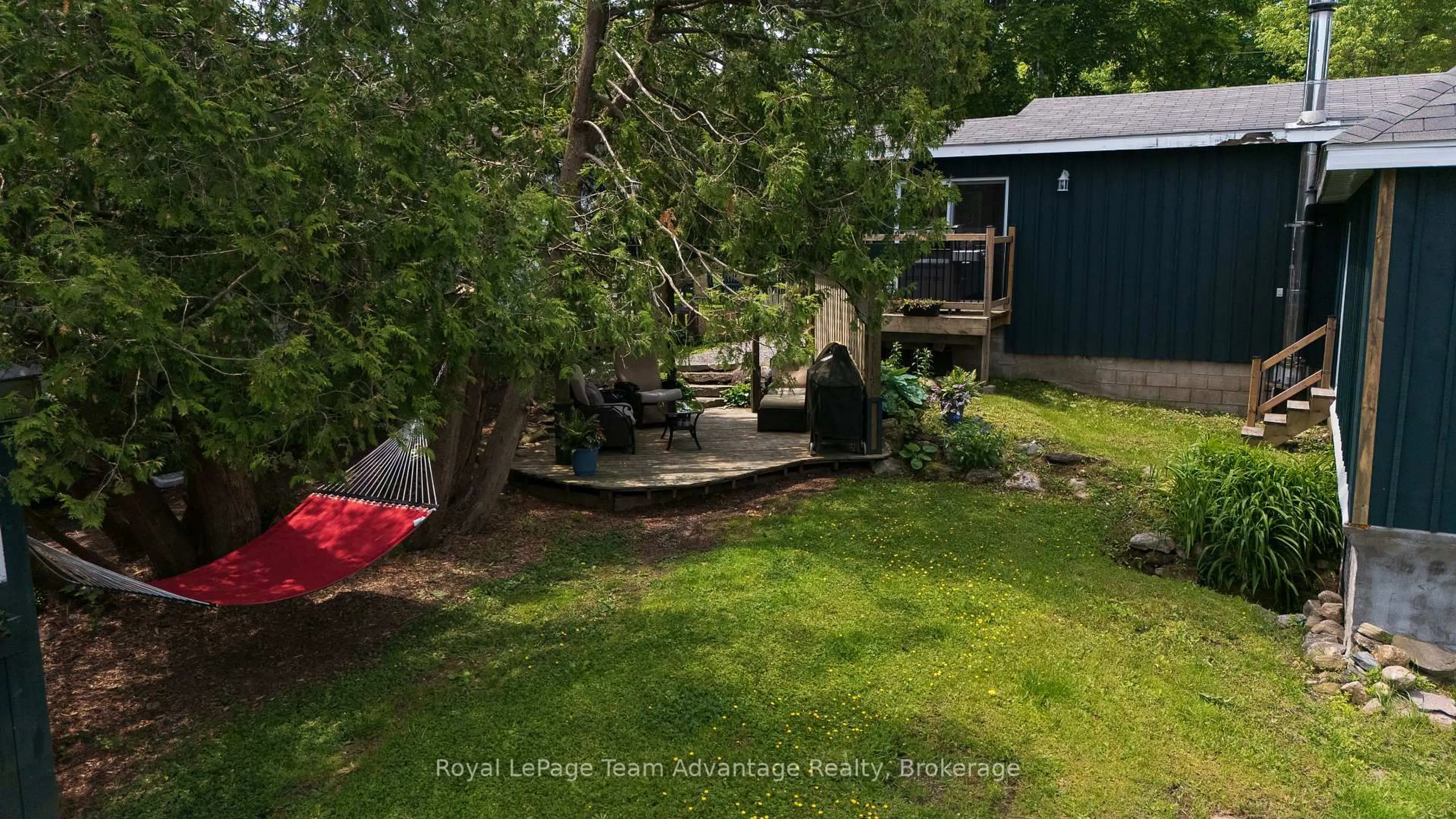 Unknown for 296 High St, Georgian Bay Ontario P0C 1H0