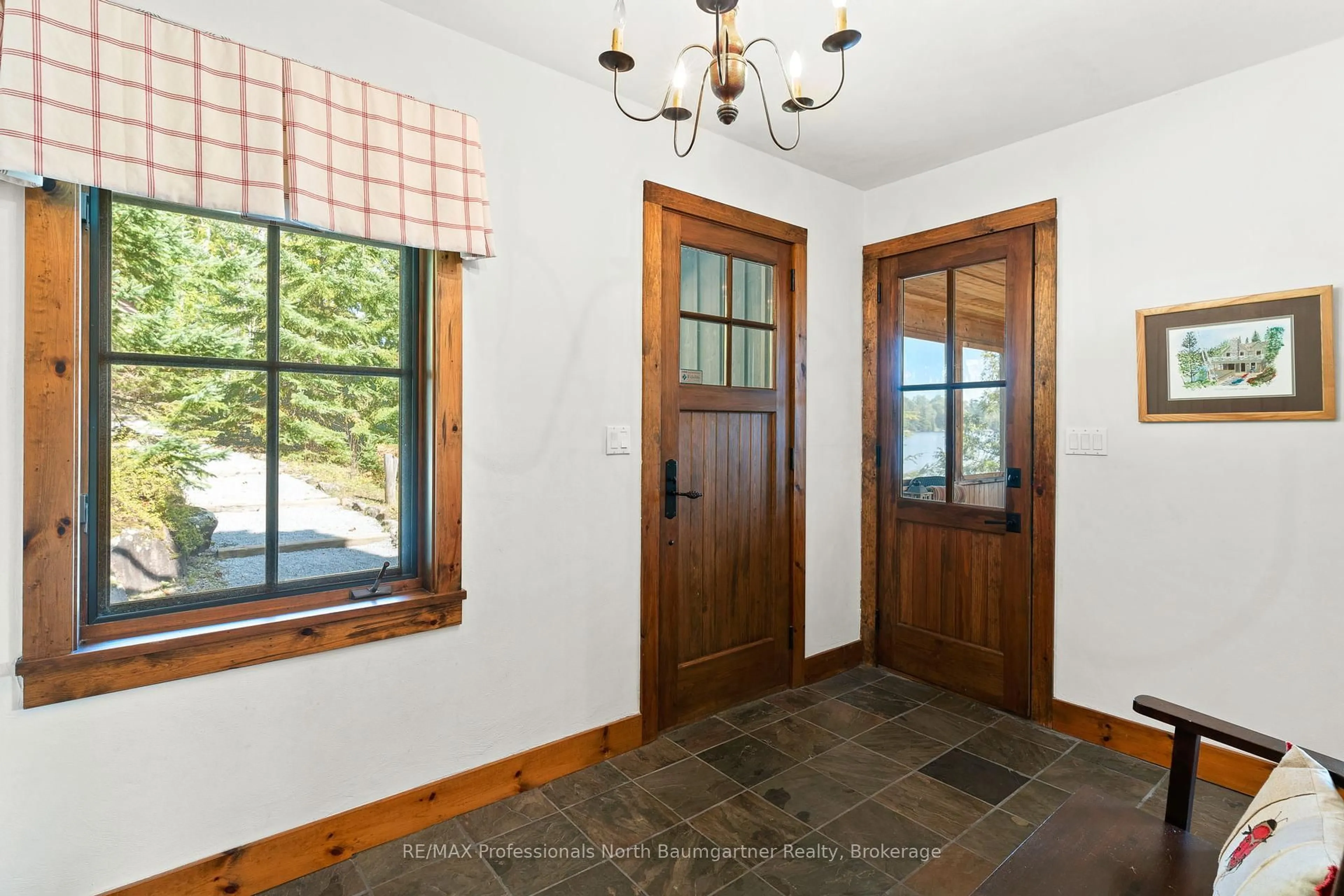 Indoor entryway for 2455 BLAIRHAMPTON Rd, Minden Hills Ontario K0M 2K0