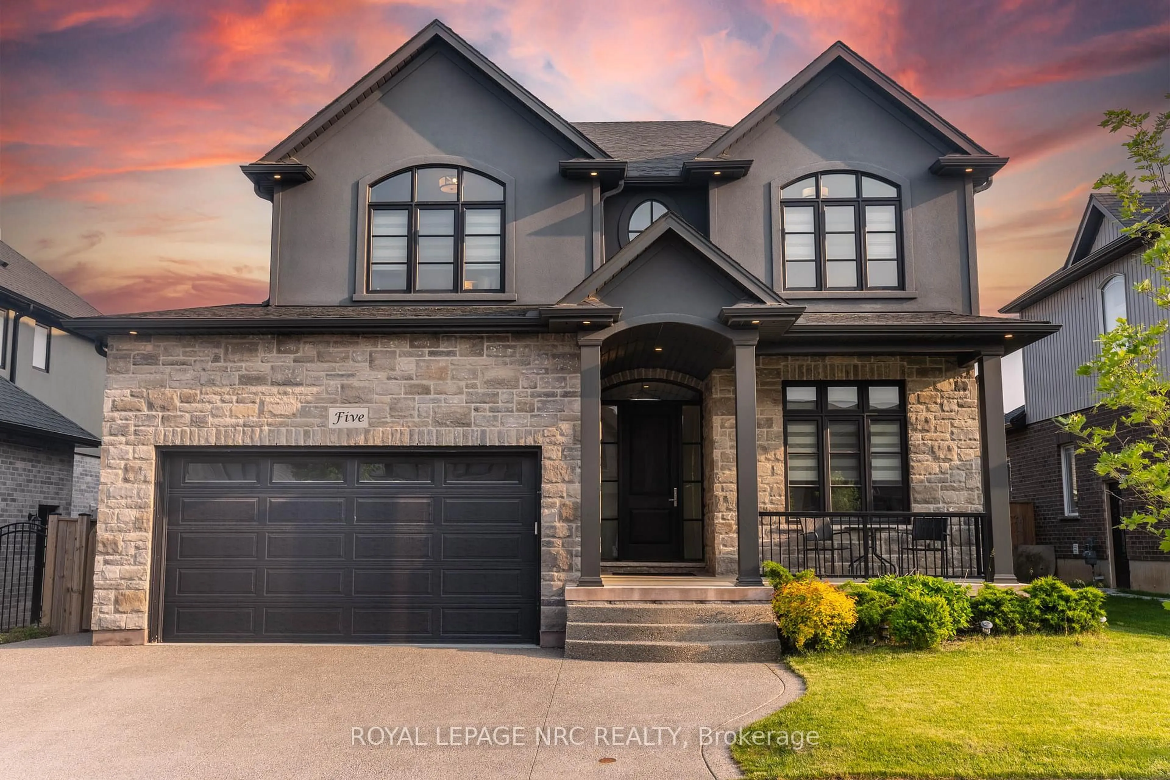 Home with brick exterior material, street for 5 Autumn Ave, Thorold Ontario L2V 0B6