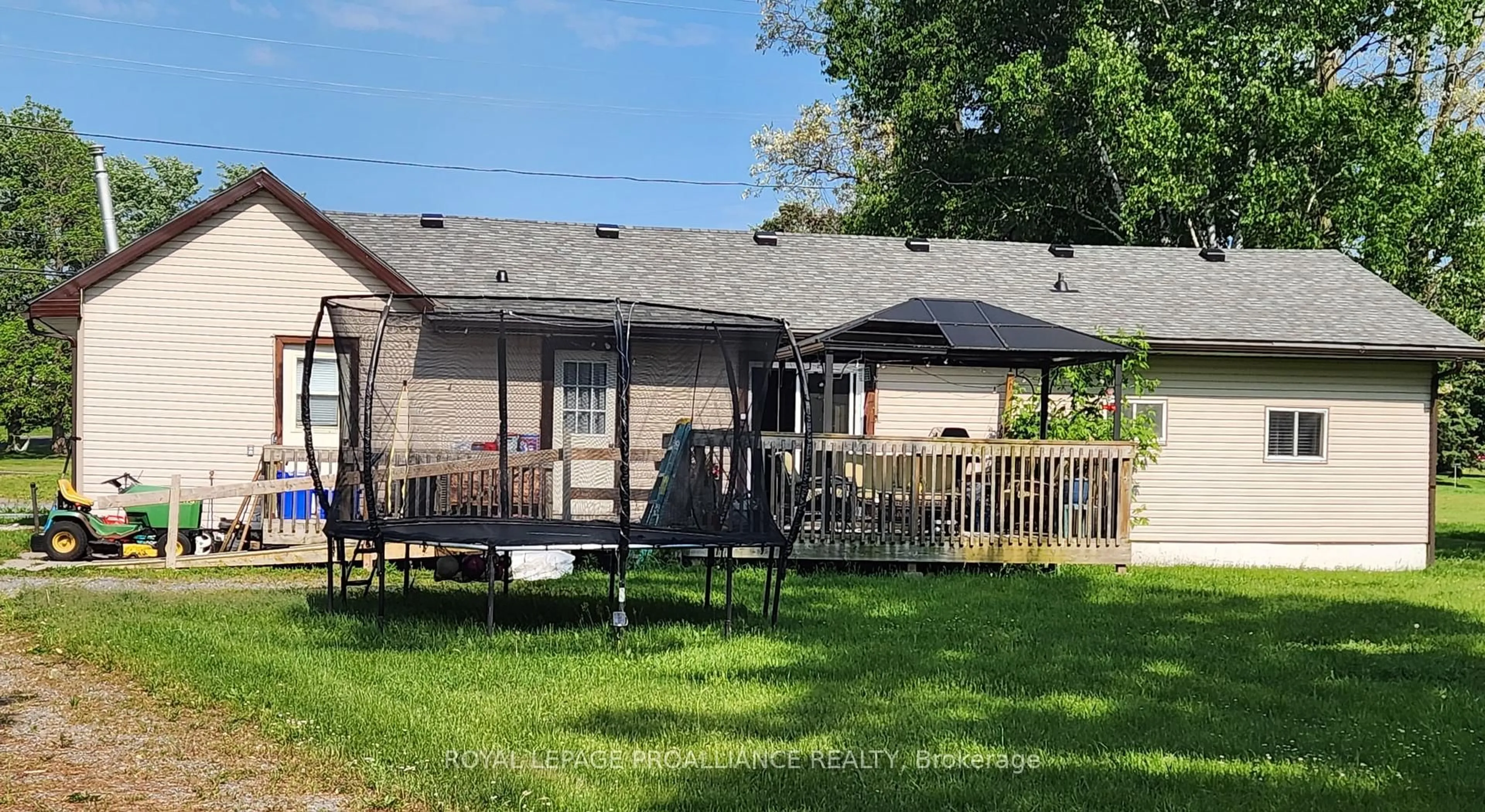 Patio, street for 22208 Loyalist Pkwy, Quinte West Ontario K0K 1L0