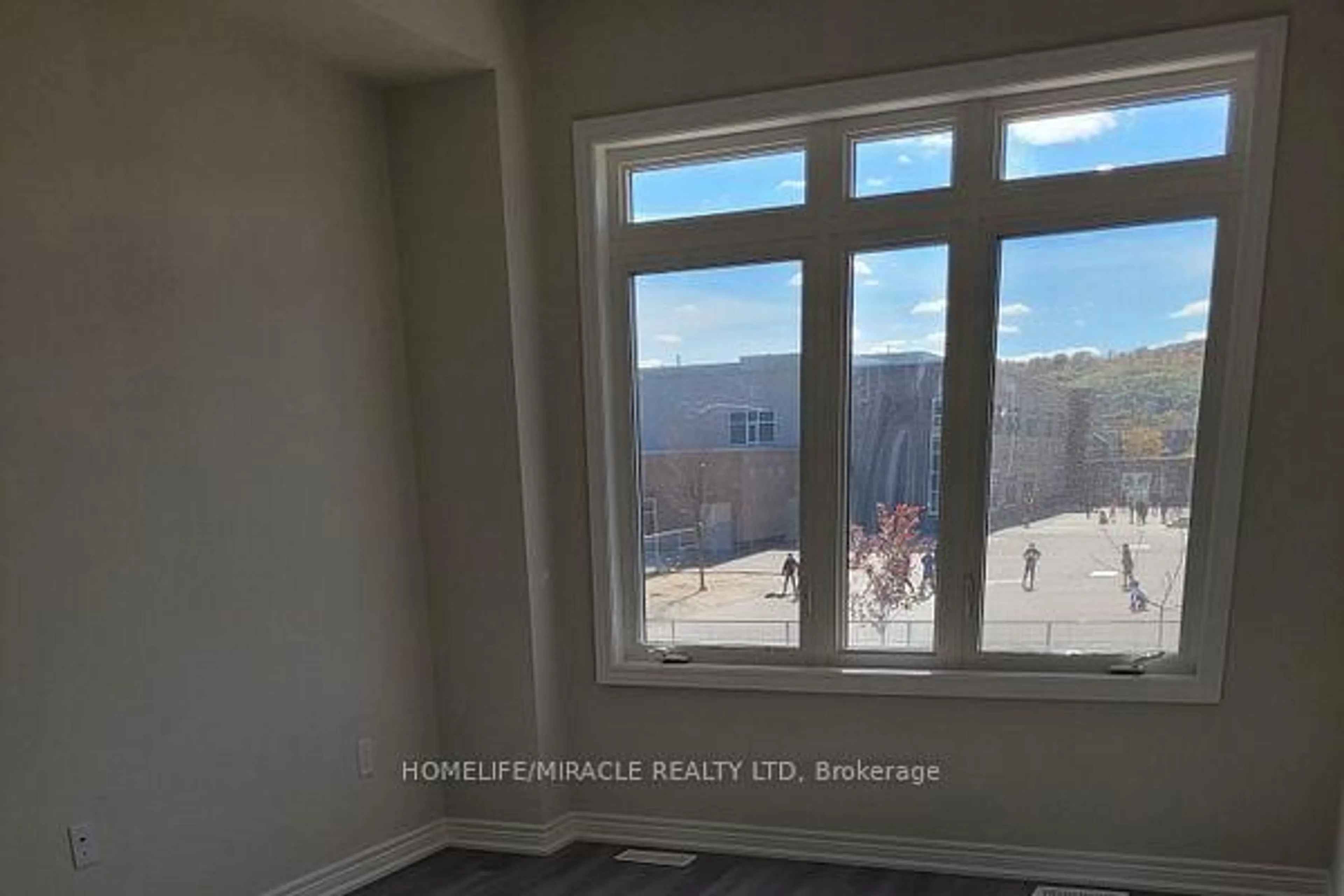 A pic of a room for 40 Zinfendel Dr, Hamilton Ontario L8E 0L1