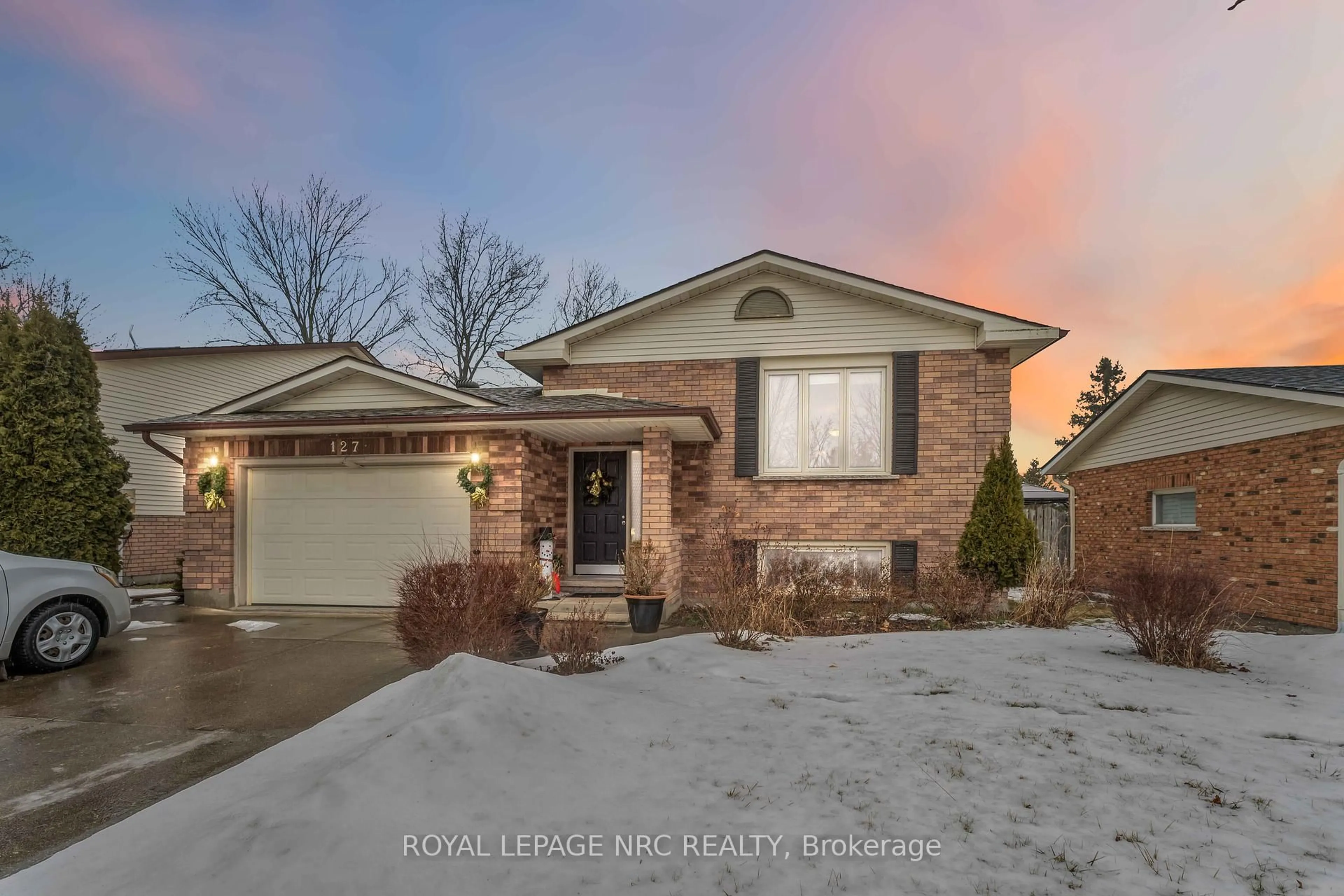 Home with brick exterior material, street for 127 Melissa Cres, Welland Ontario L3C 6M5