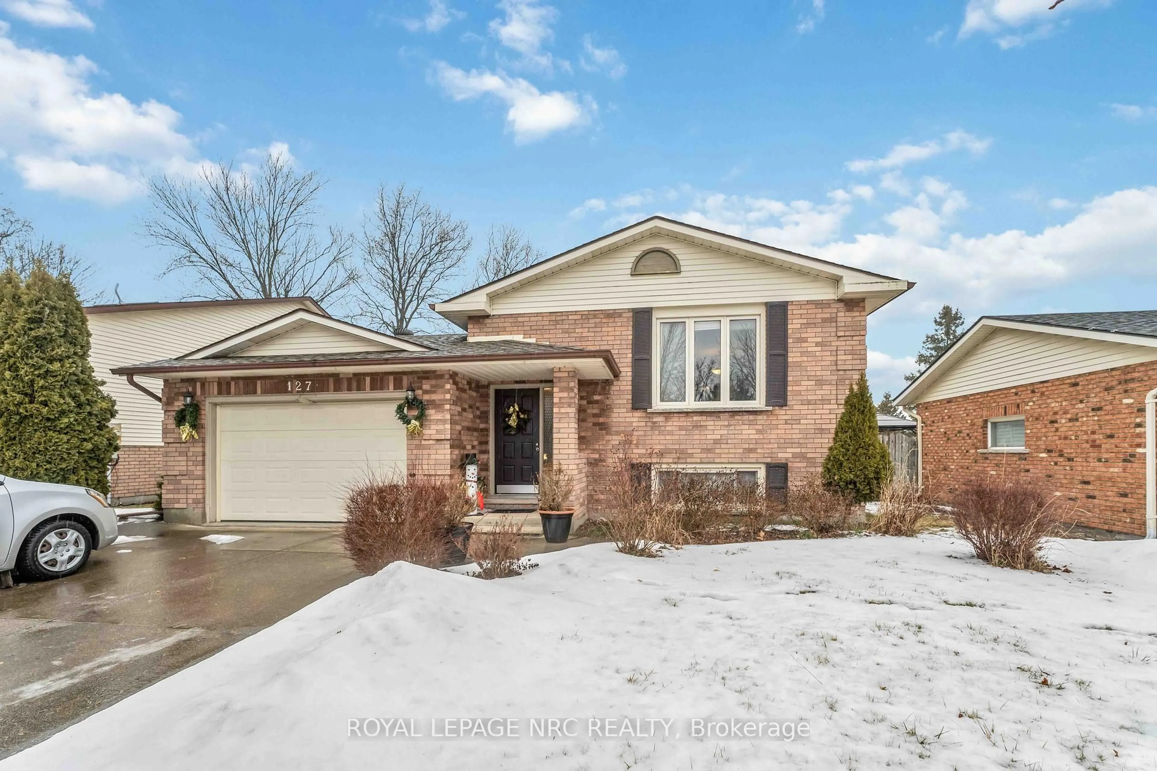 Home with brick exterior material, street for 127 Melissa Cres, Welland Ontario L3C 6M5