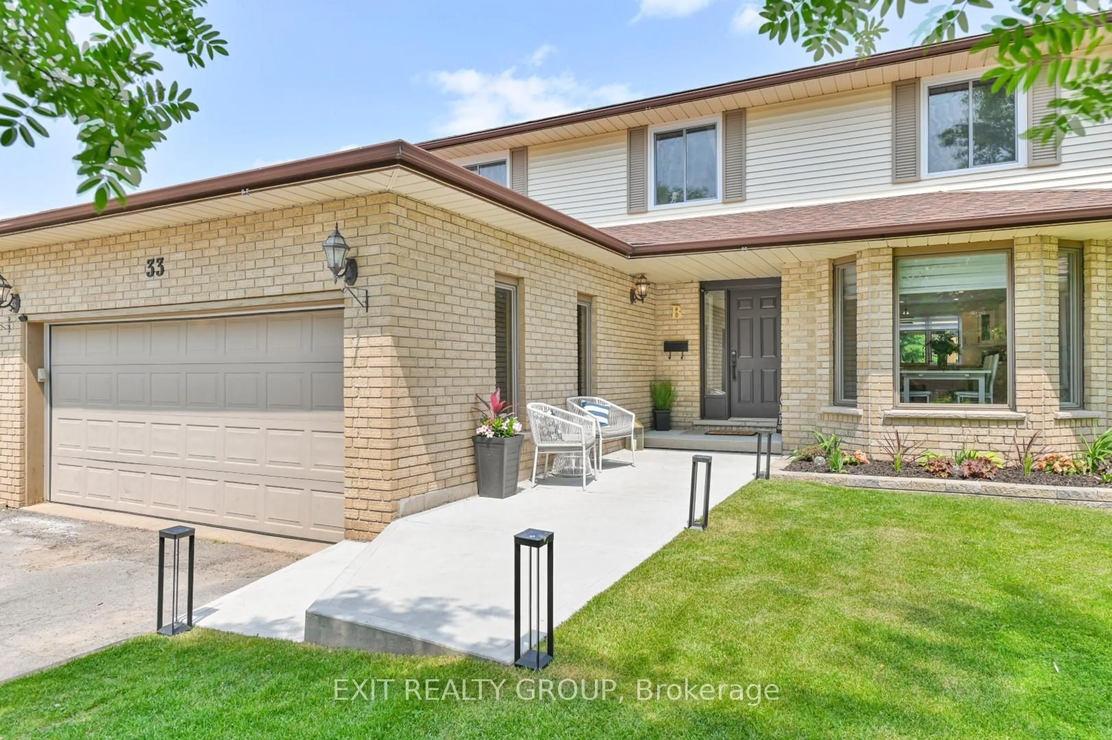 Home with brick exterior material, street for 33 Dungannon Dr, Belleville Ontario K8P 5E7