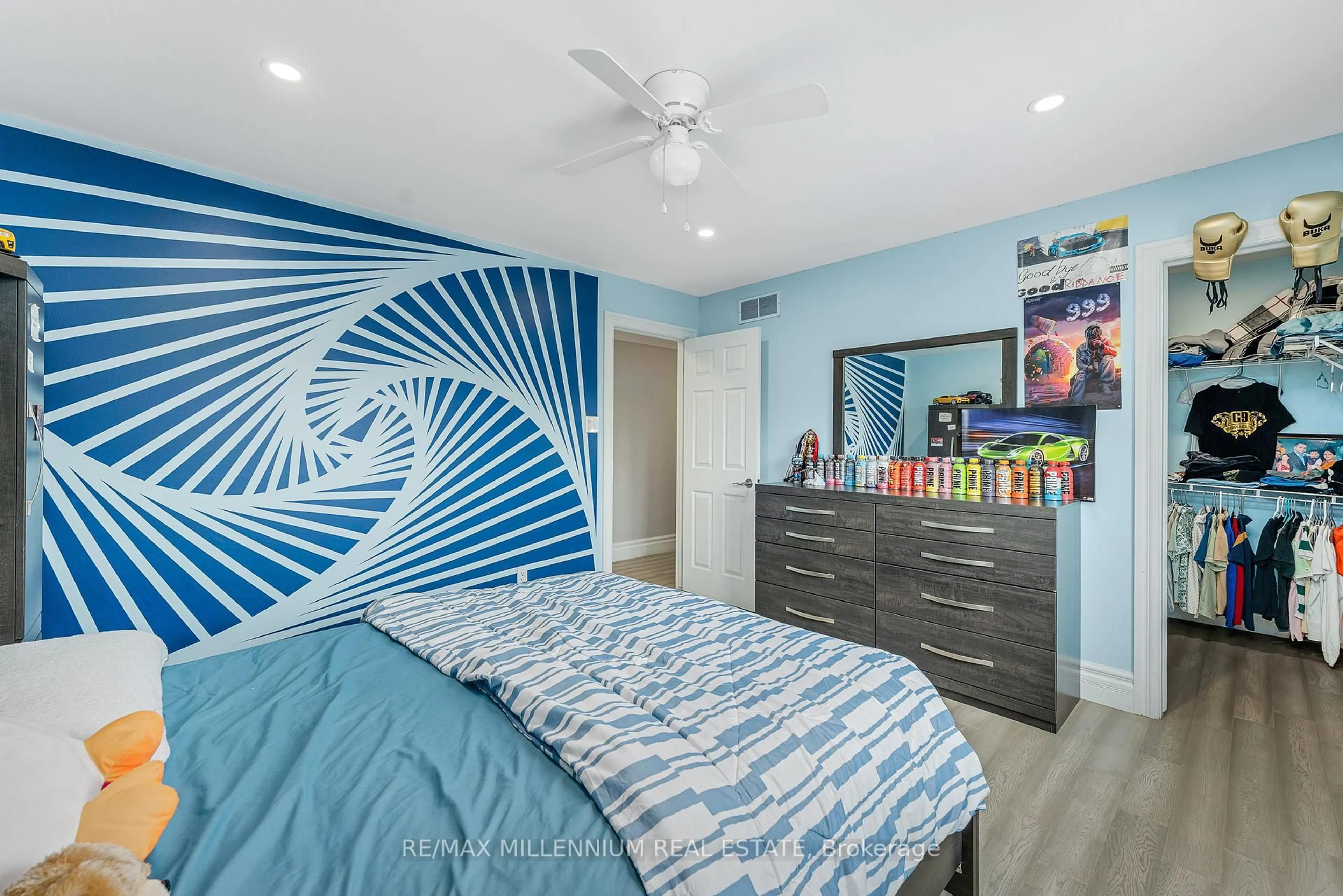 Bedroom with bed, unknown for 449 Chambers Dr, Windsor Ontario N8N 4R5