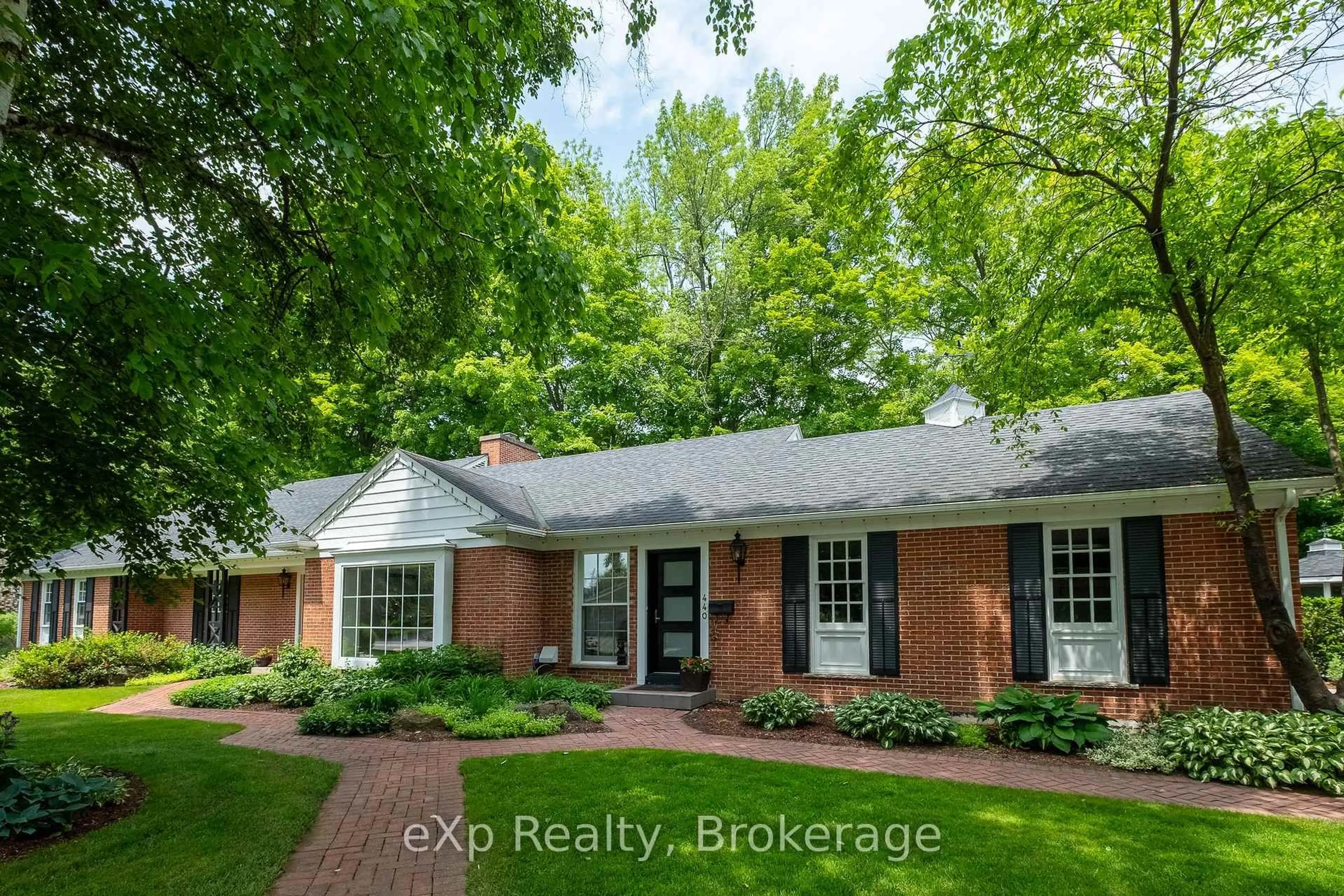 Home with brick exterior material, street for 440 5th 'A' St, Owen Sound Ontario N4K 3K7