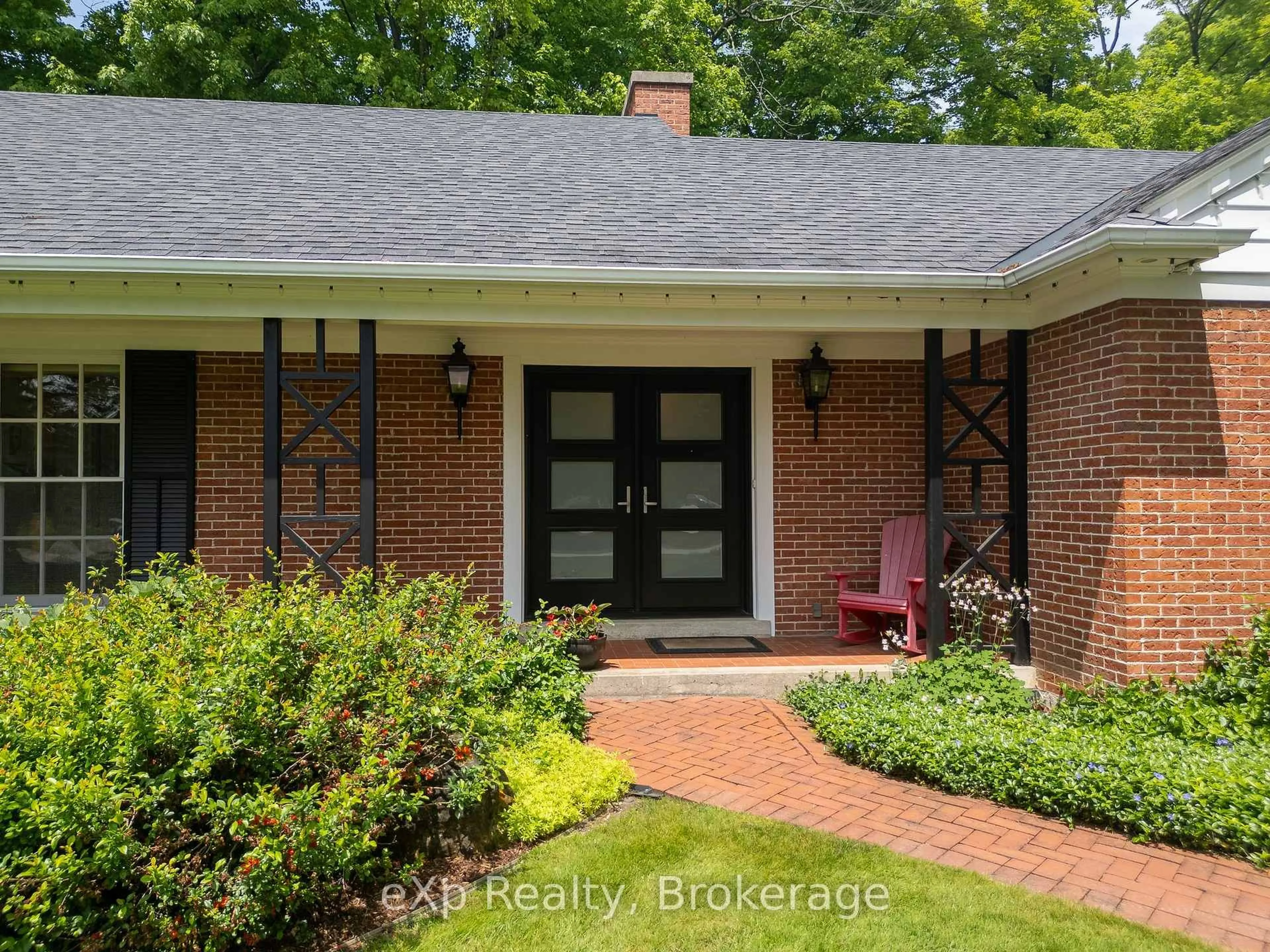 Home with brick exterior material, street for 440 5th 'A' St, Owen Sound Ontario N4K 3K7