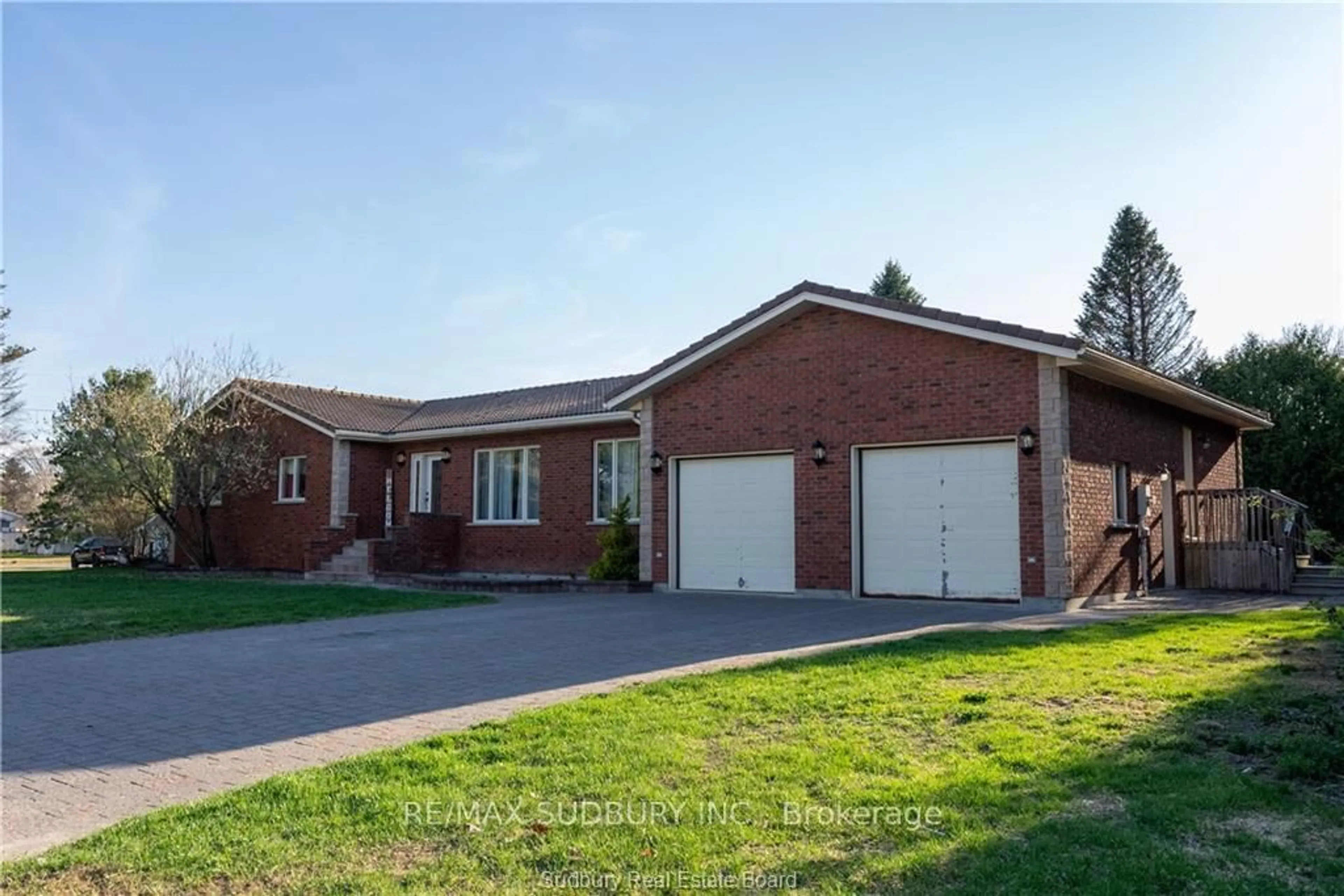 Home with brick exterior material, street for 45 Oak St, Greater Sudbury Ontario P0M 1R0
