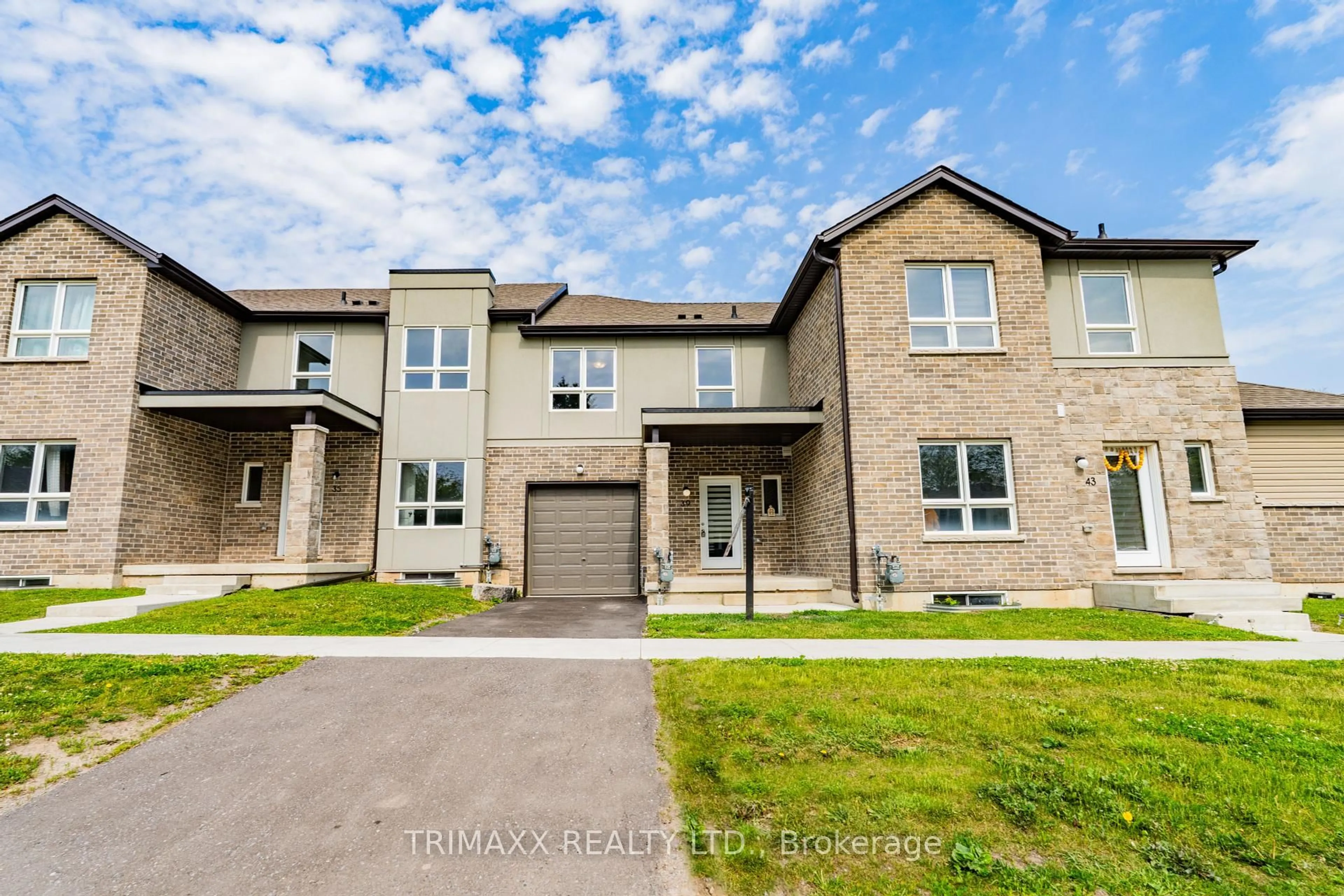 Home with brick exterior material, street for 39 PERENACK Ave, Welland Ontario L3C 0J2