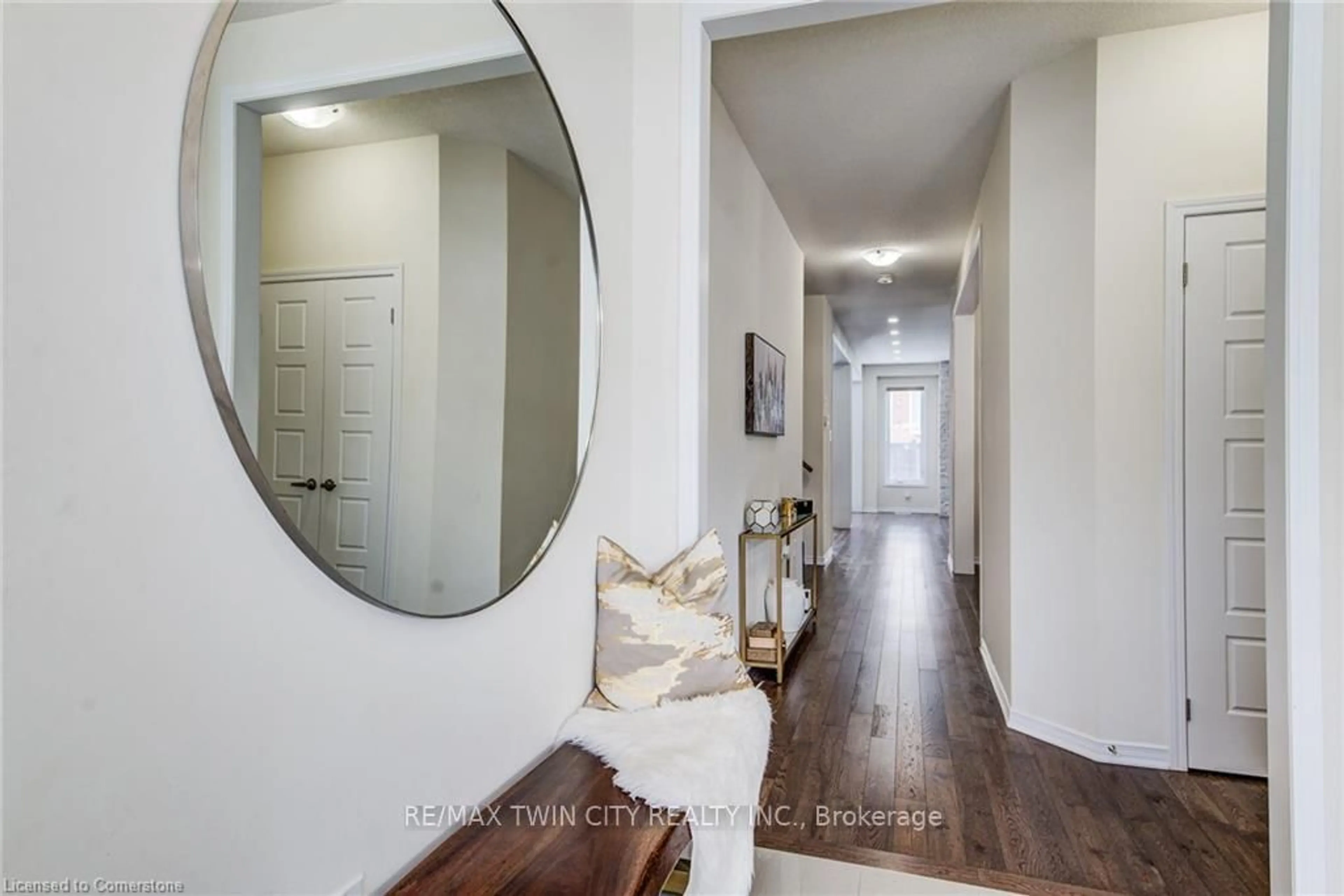 Indoor entryway for 293 Dolman St, Woolwich Ontario N0B 1M0
