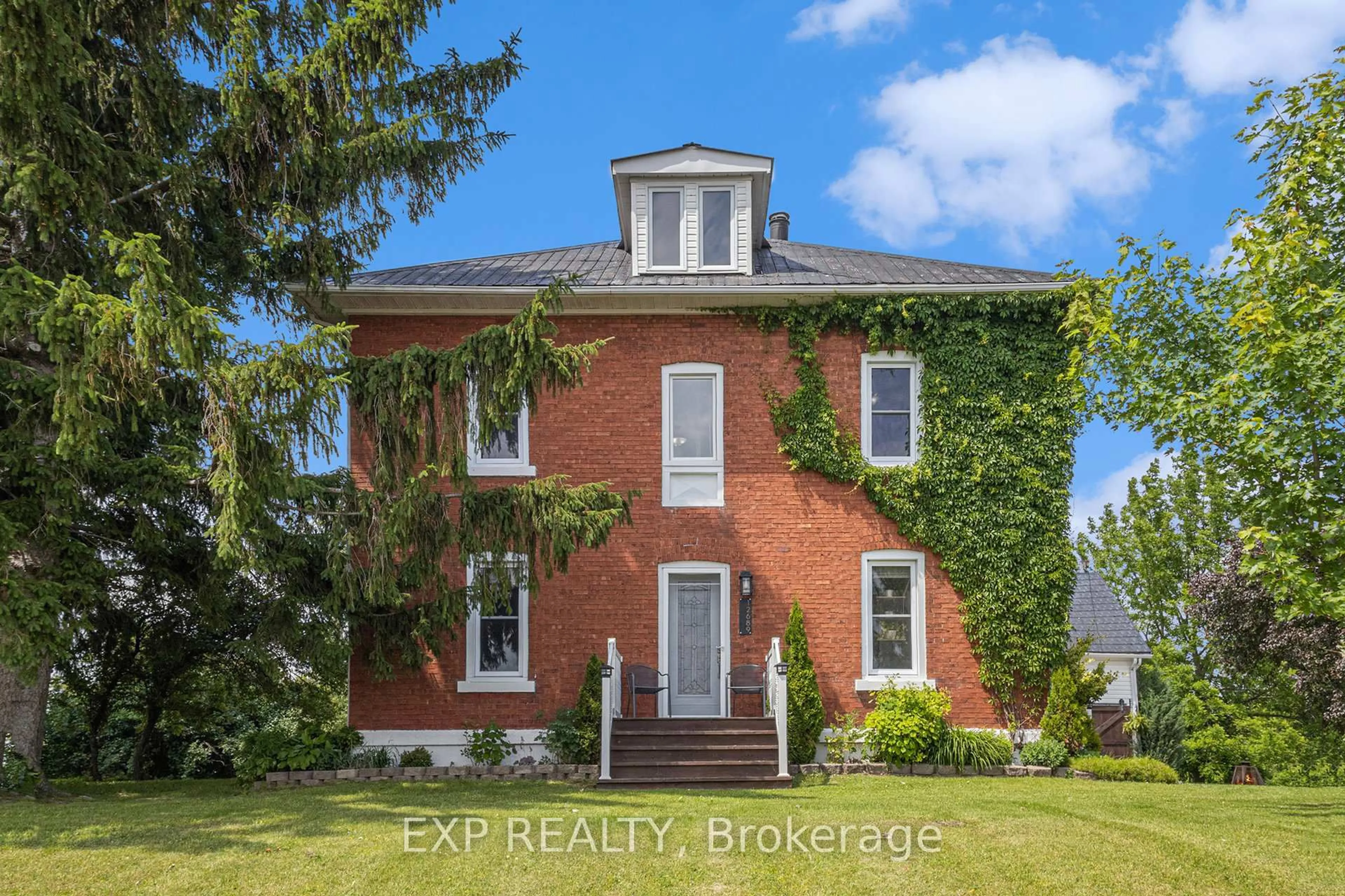 Home with brick exterior material, building for 12689 Maple Ridge Rd, North Dundas Ontario K0C 2K0
