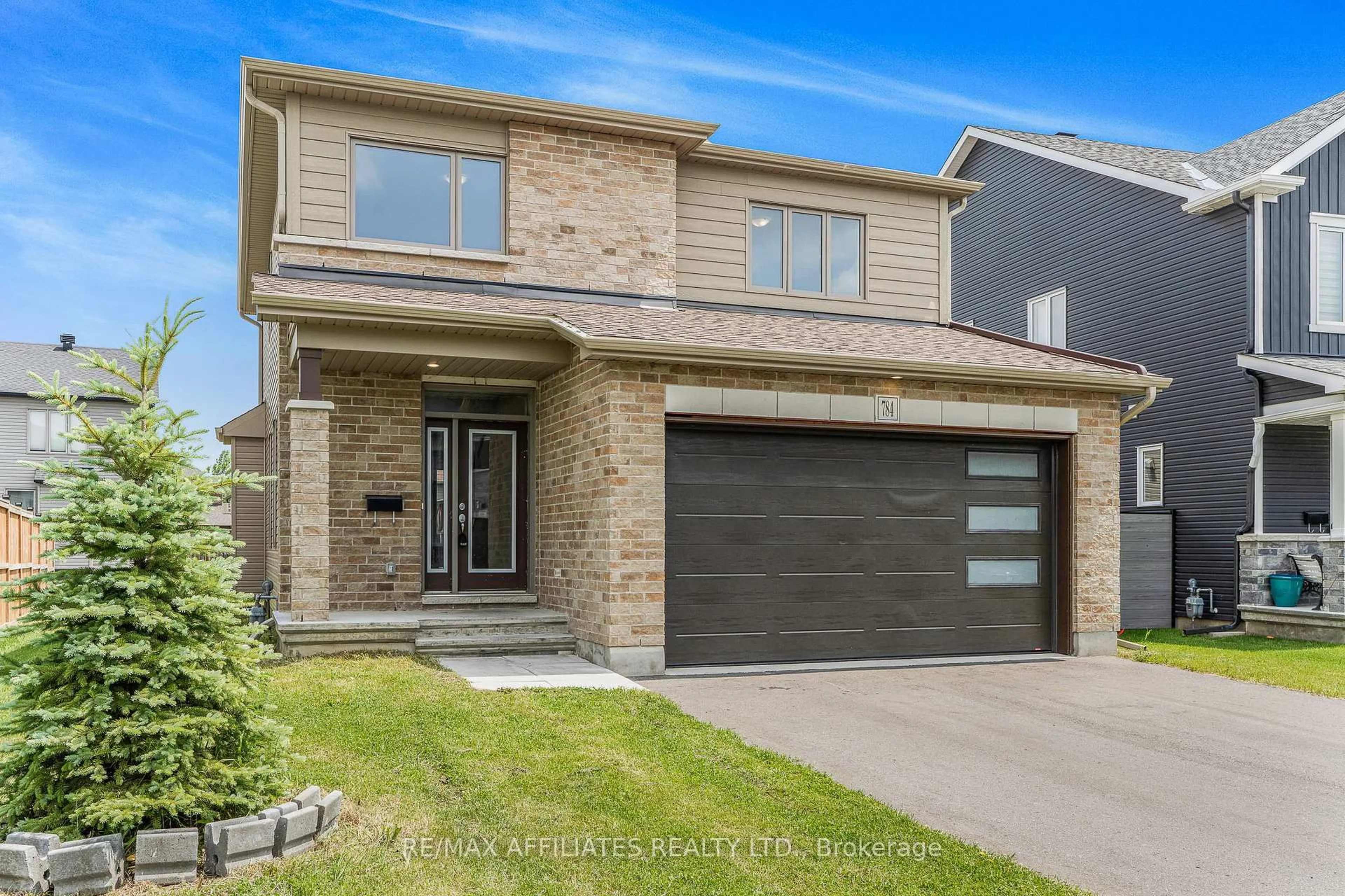 Home with brick exterior material, street for 784 Namur St, Russell Ontario K0A 1W0