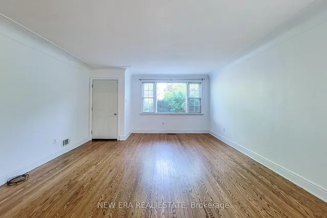 Additional property image - 131 Erindale Ave