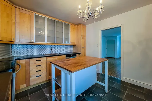 Additional property image - 131 Erindale Ave