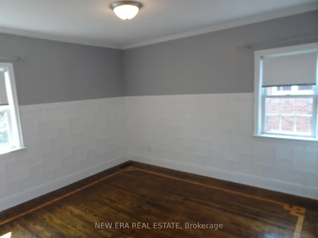 Additional property image - 131 Erindale Ave