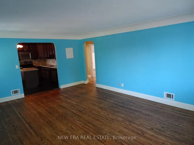 Additional property image - 131 Erindale Ave