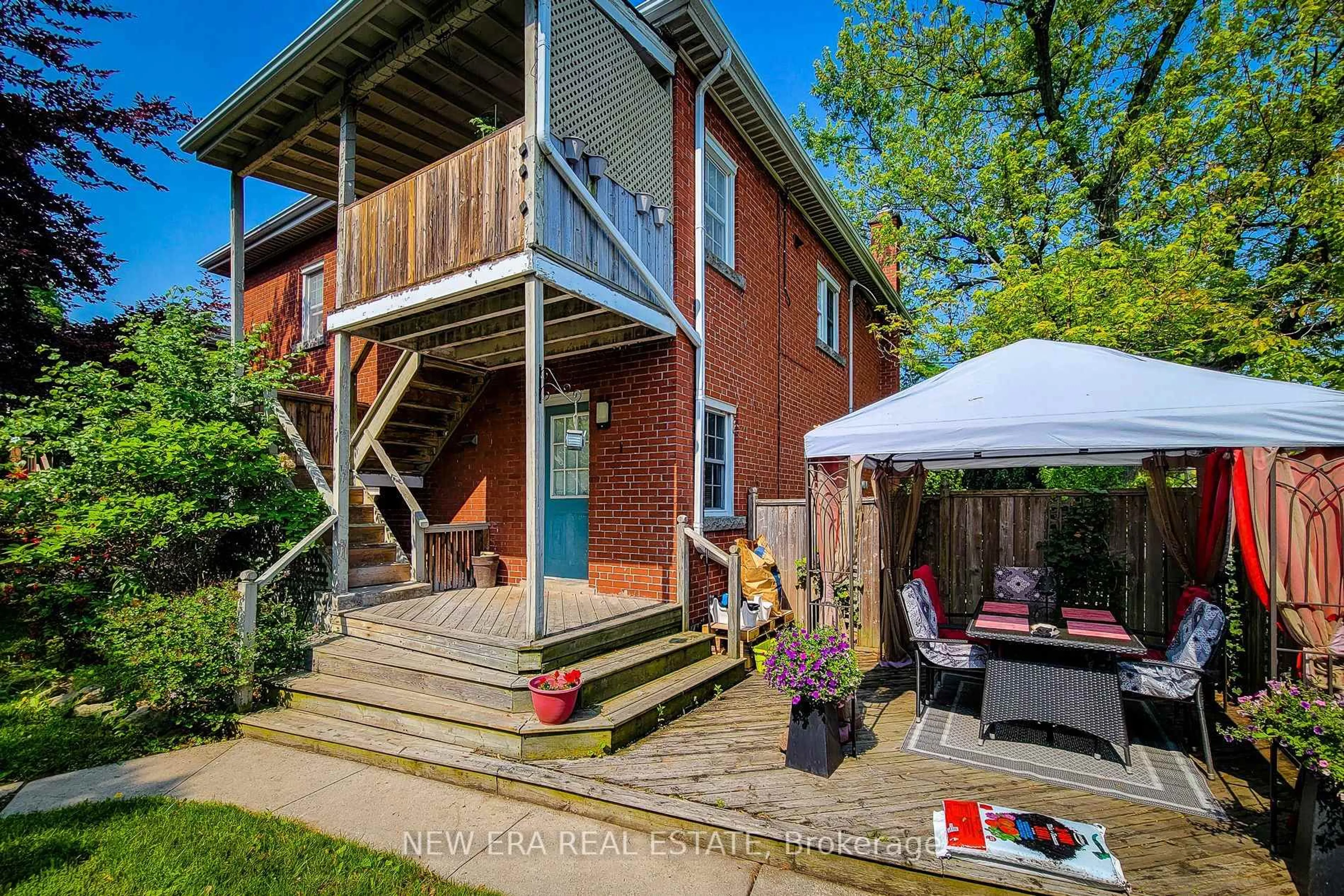 Home with brick exterior material, street for 131 Erindale Ave, Hamilton Ontario L8K 4R5