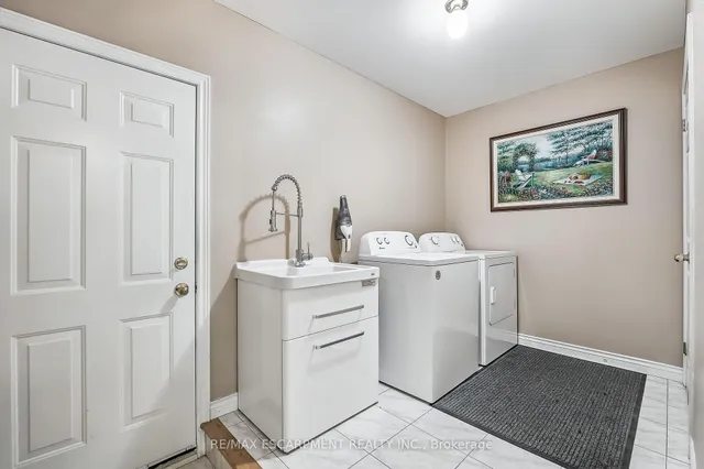 Additional property image - 47 Longyear Dr