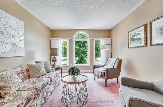 Additional property image - 47 Longyear Dr