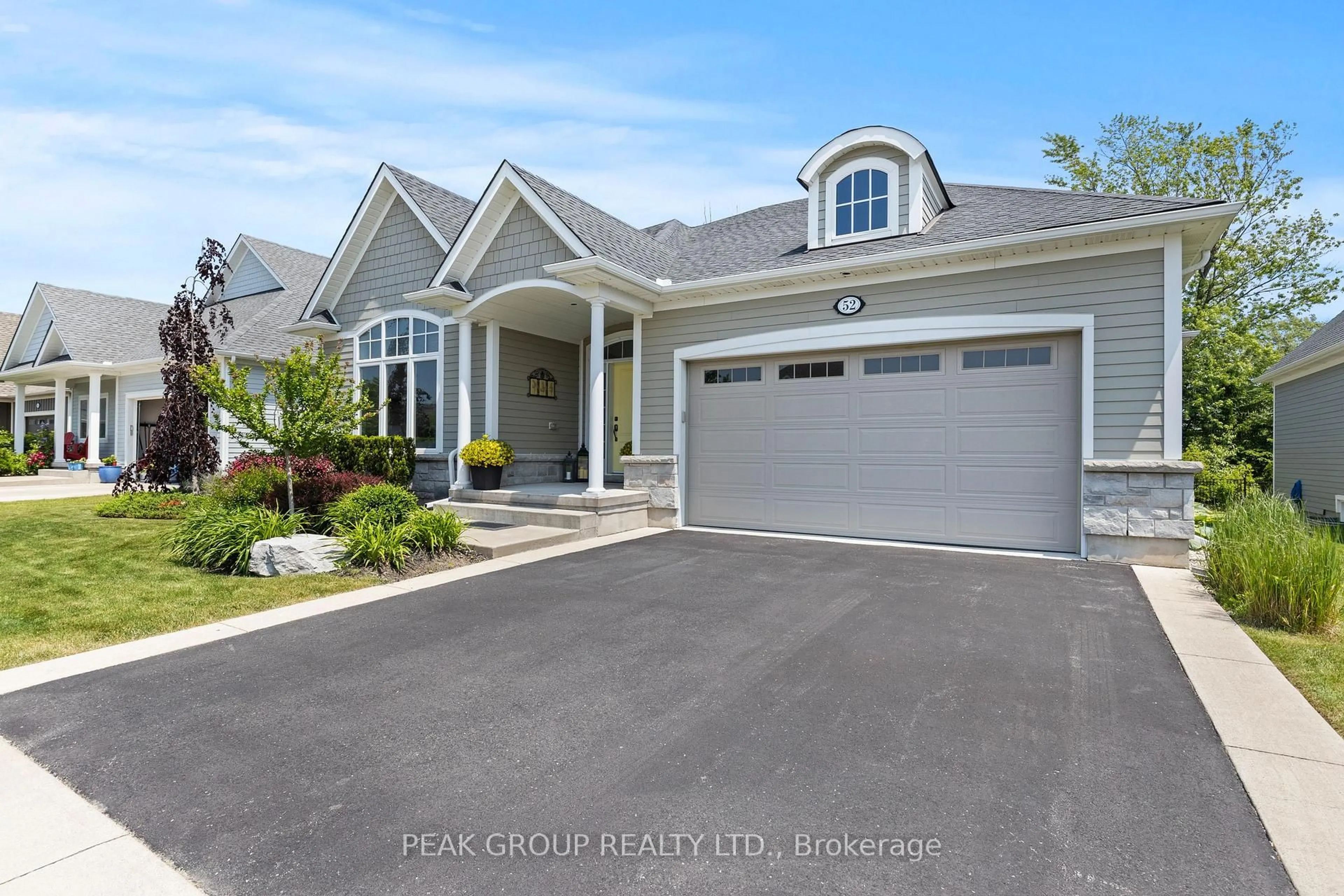 Home with vinyl exterior material, street for 52 DERBYSHIRE Dr, Fort Erie Ontario L0S 1N0