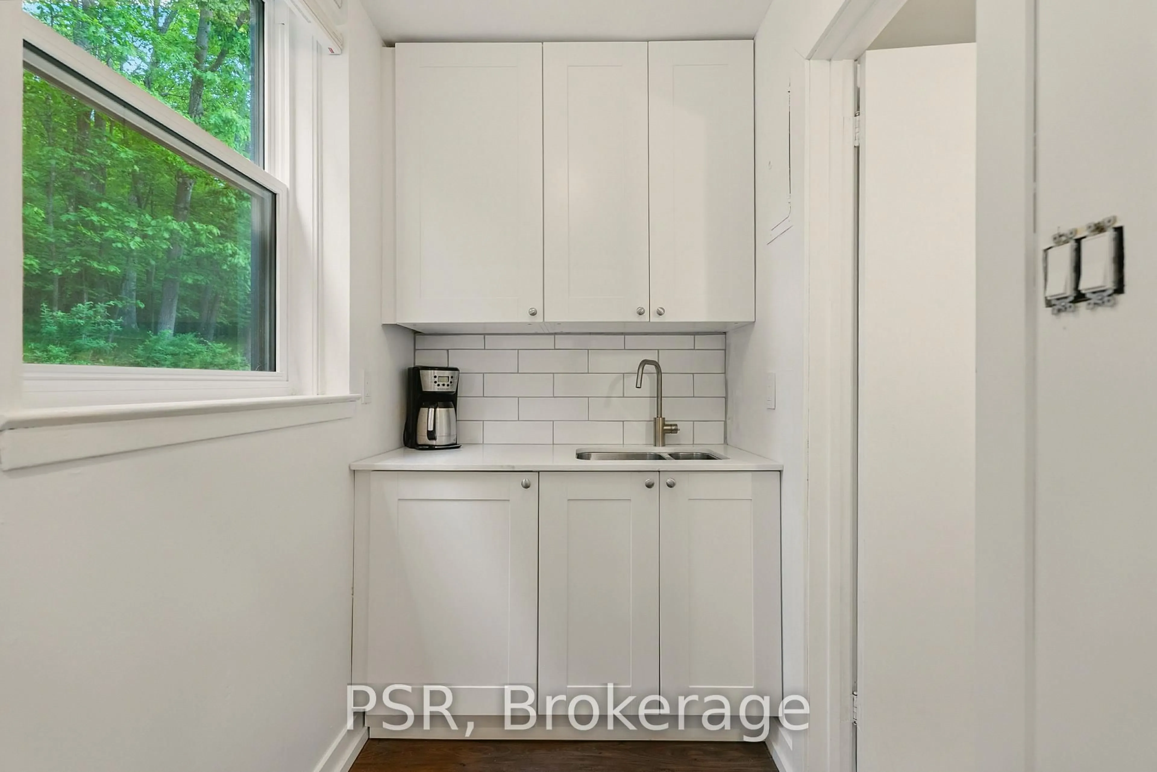 Standard kitchen, unknown for 12 Bigwin Island #117, Lake of Bays Ontario P0B 1A0