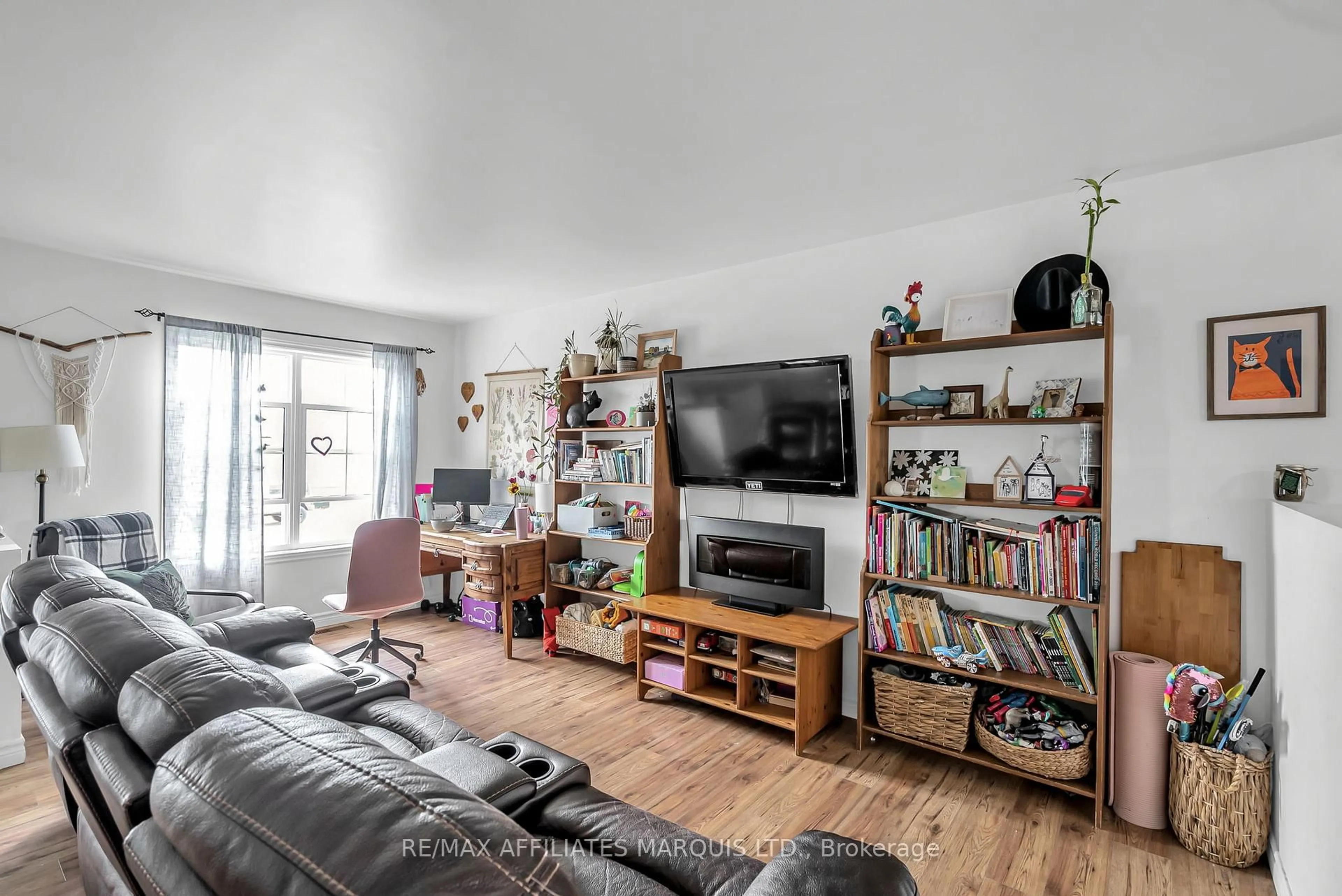 Living room with furniture, unknown for 101 French Ave, South Stormont Ontario K0C 1P0