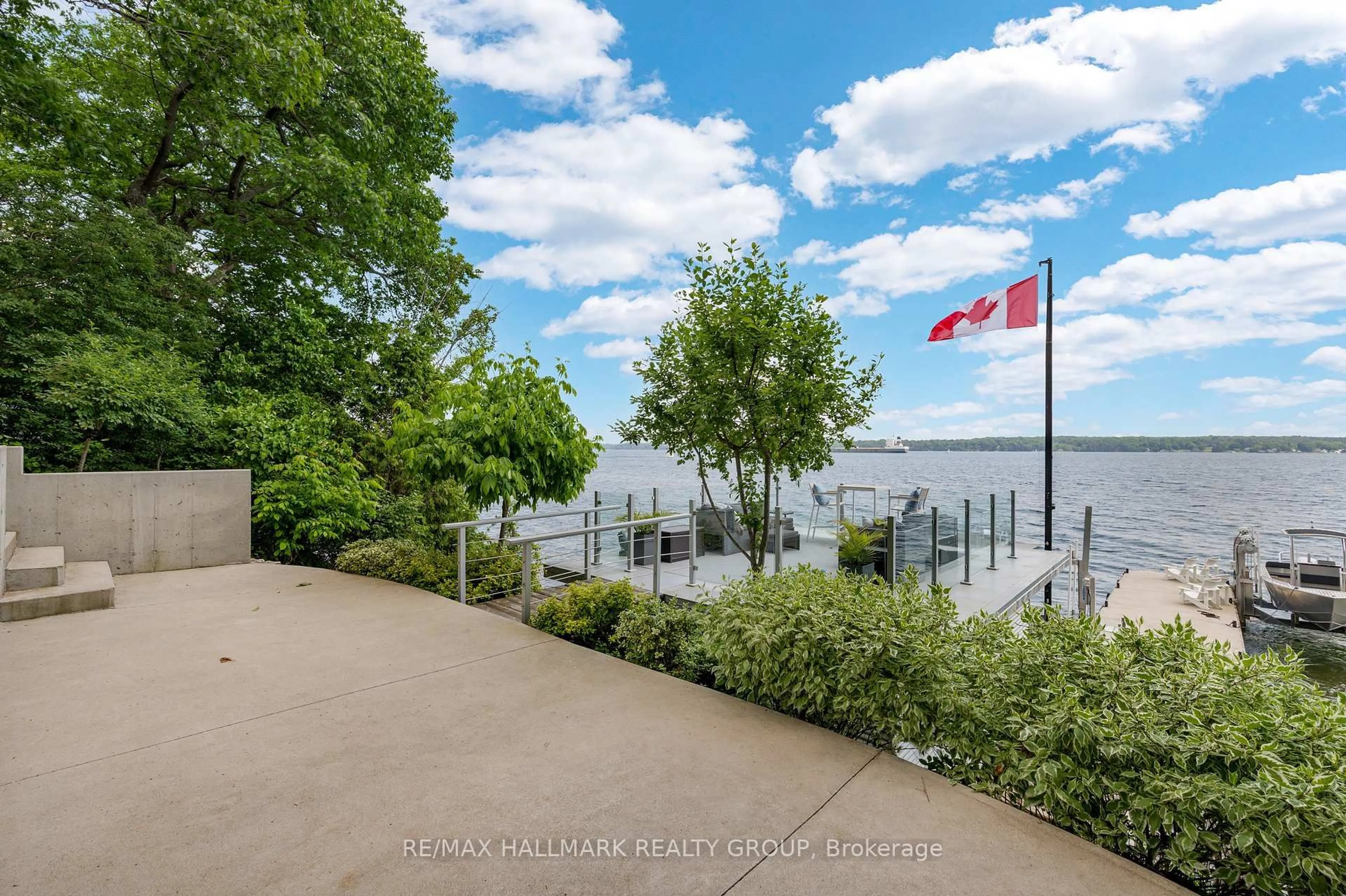 Patio, water/lake/river/ocean view for 197 Brockmere Cliff Rd, Elizabethtown-Kitley Ontario K6V 5T3