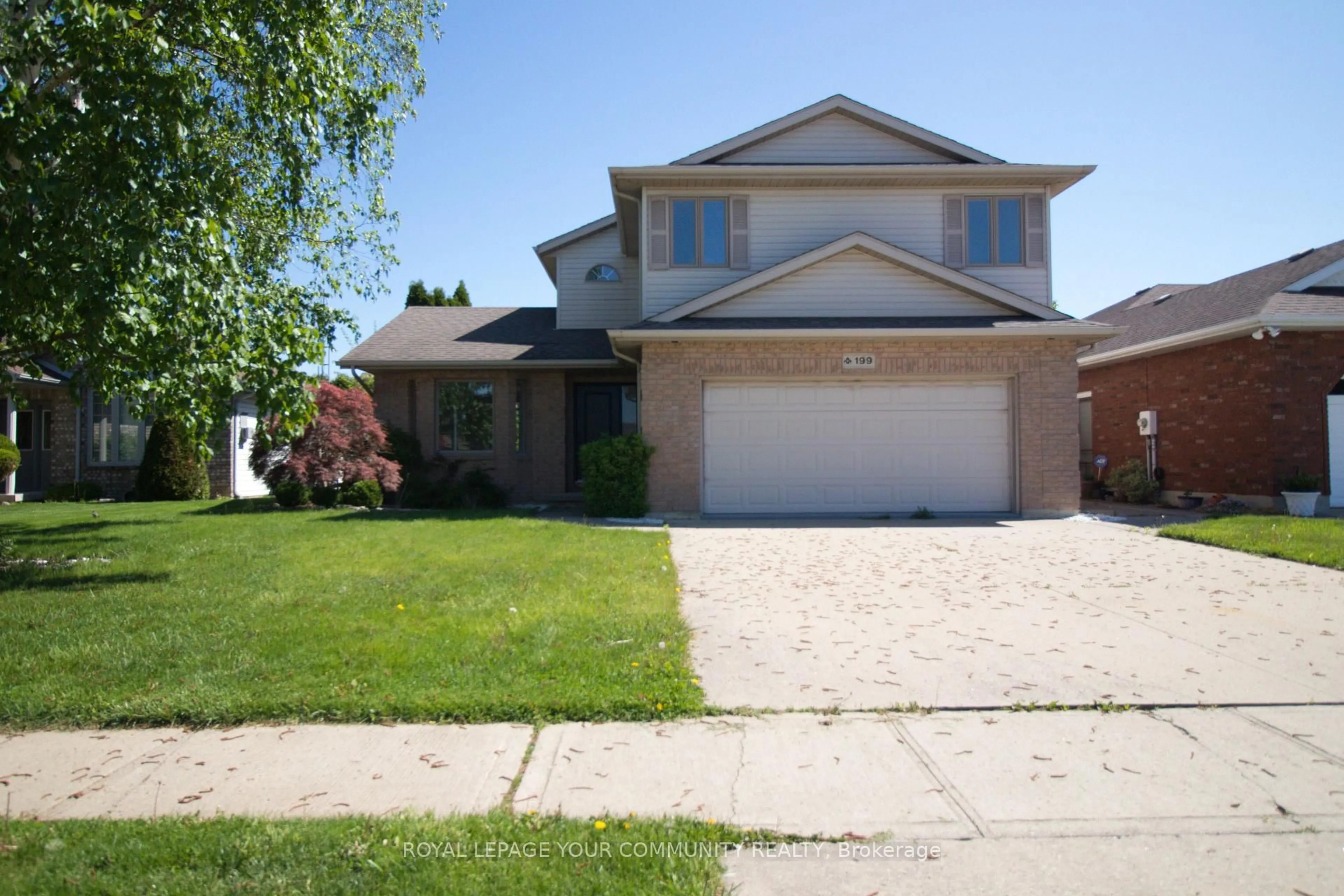 Home with vinyl exterior material, street for 199 Garden Path, Chatham-Kent Ontario N7L 5M2