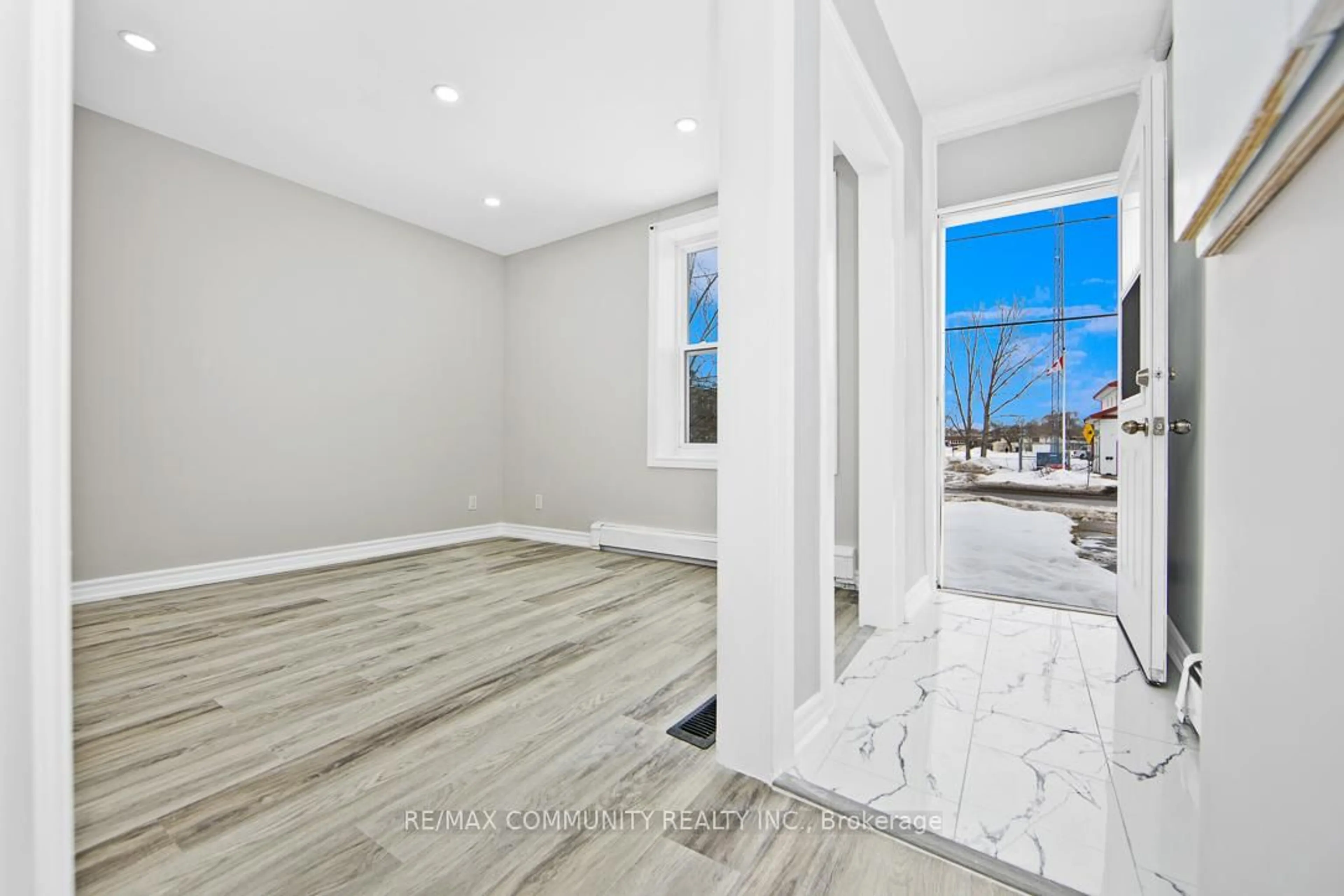 Indoor entryway for 81-83 Moira St, Belleville Ontario K8P 1S7