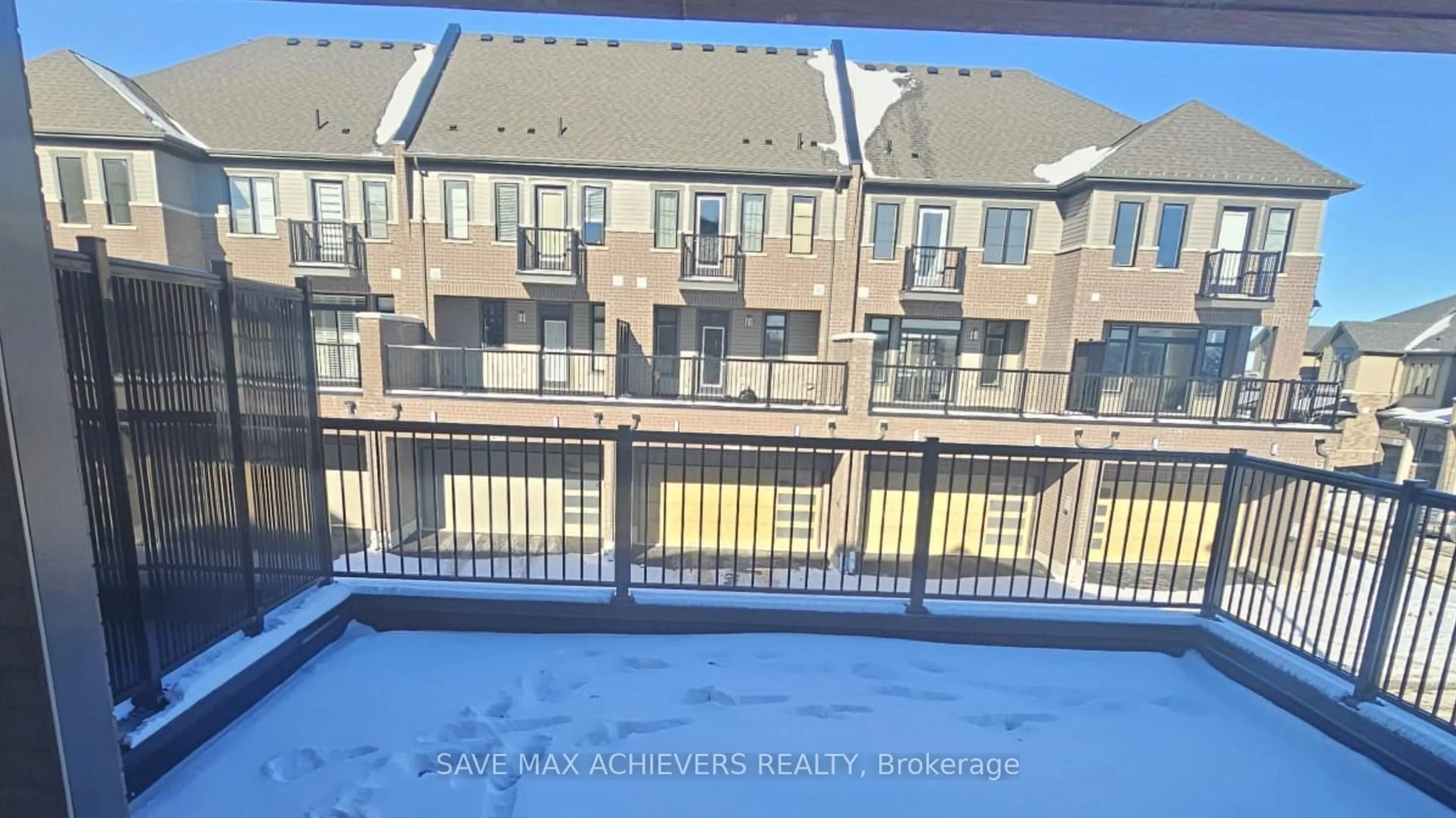 A pic from outside/outdoor area/front of a property/back of a property/a pic from drone, city buildings view from balcony for 400 Newman Dr #43, Cambridge Ontario N1S 5C2