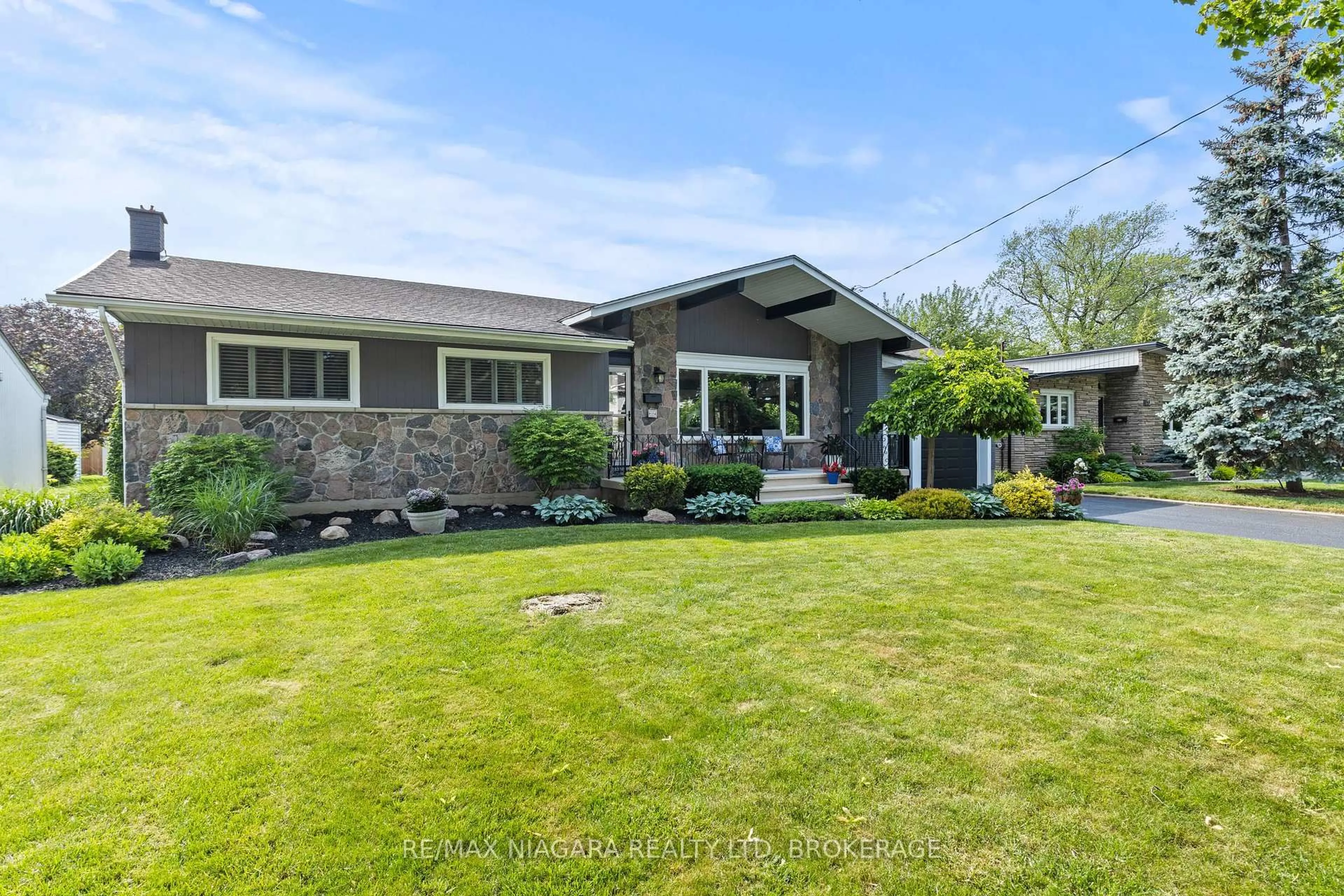 Unknown for 643 Vine St, St. Catharines Ontario L2M 3V6