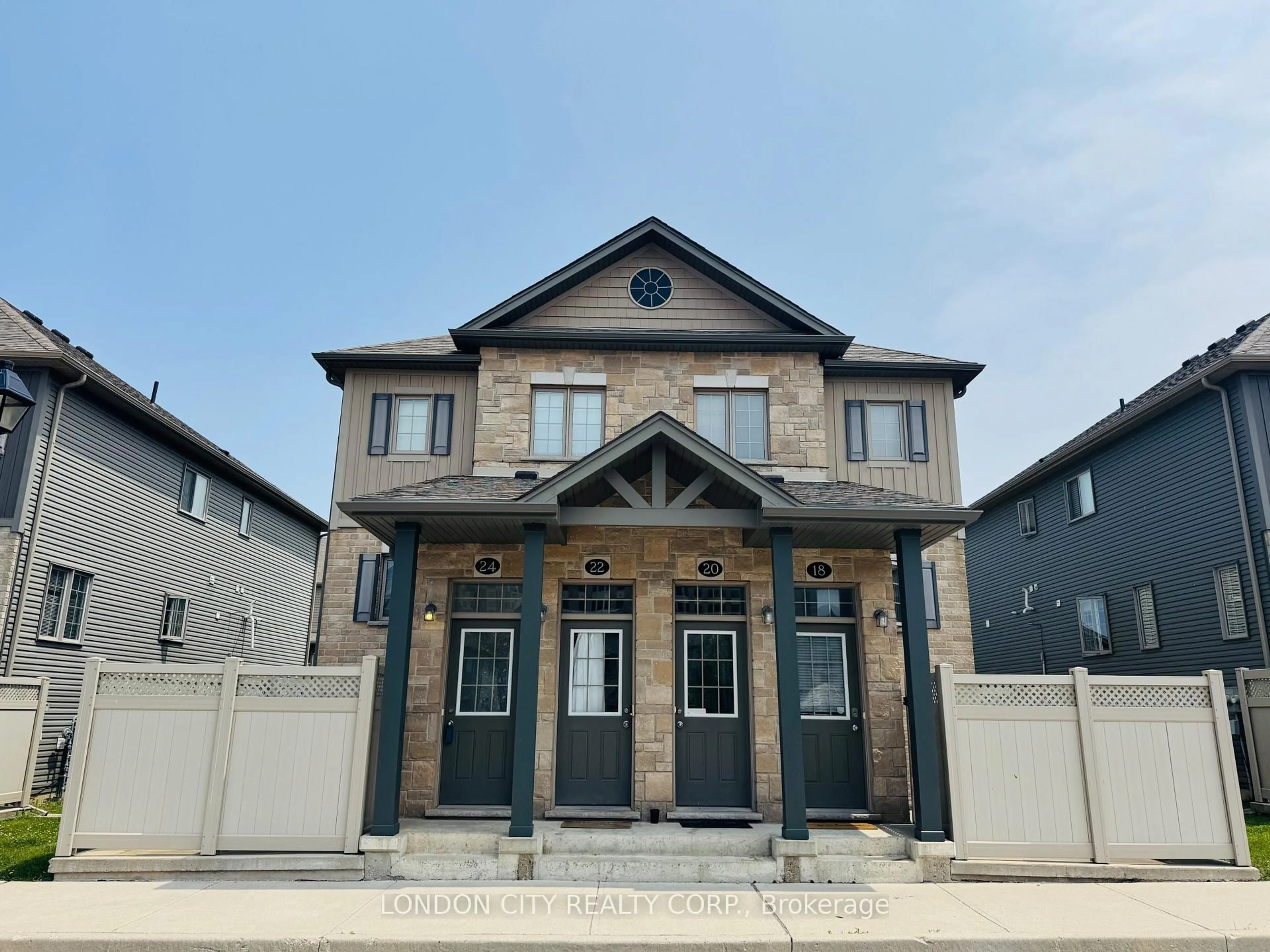 Unknown for 3200 Singleton Ave #24, London South Ontario N6L 0C7
