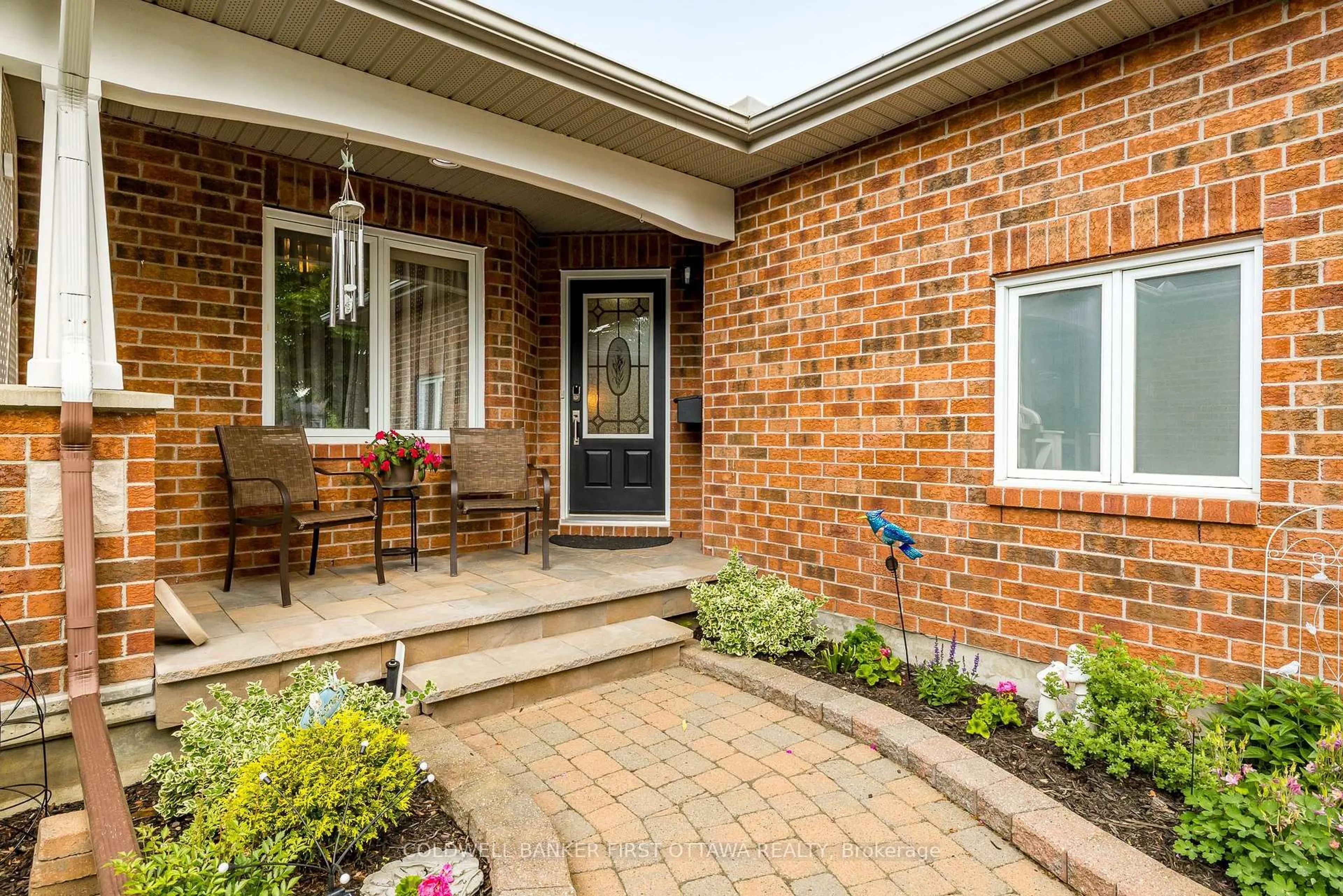 Home with brick exterior material, street for 29 Peregrine Cres, Kanata Ontario K2M 2T3