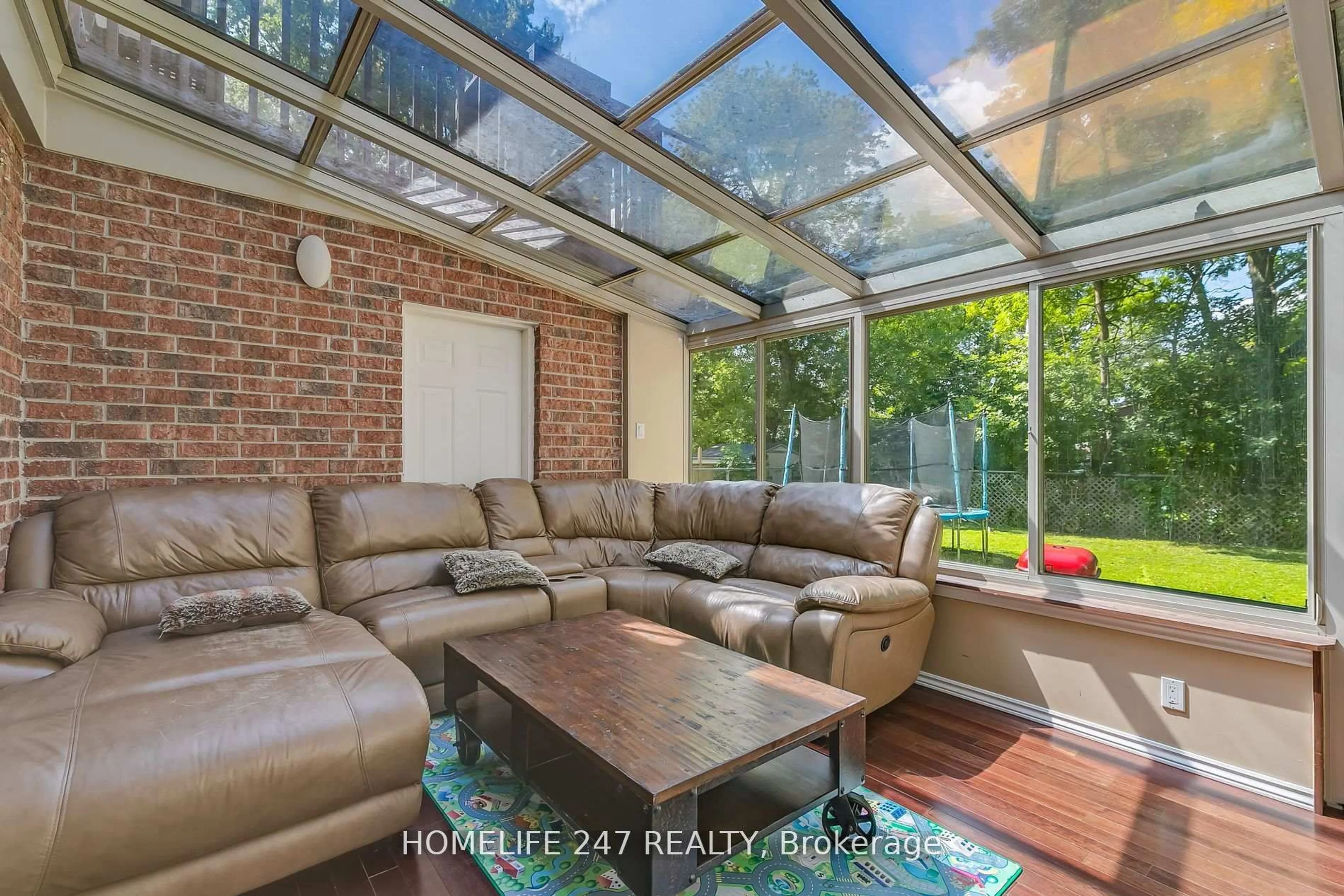 Unknown for 331 Paisley Rd, Guelph Ontario N1H 2R1