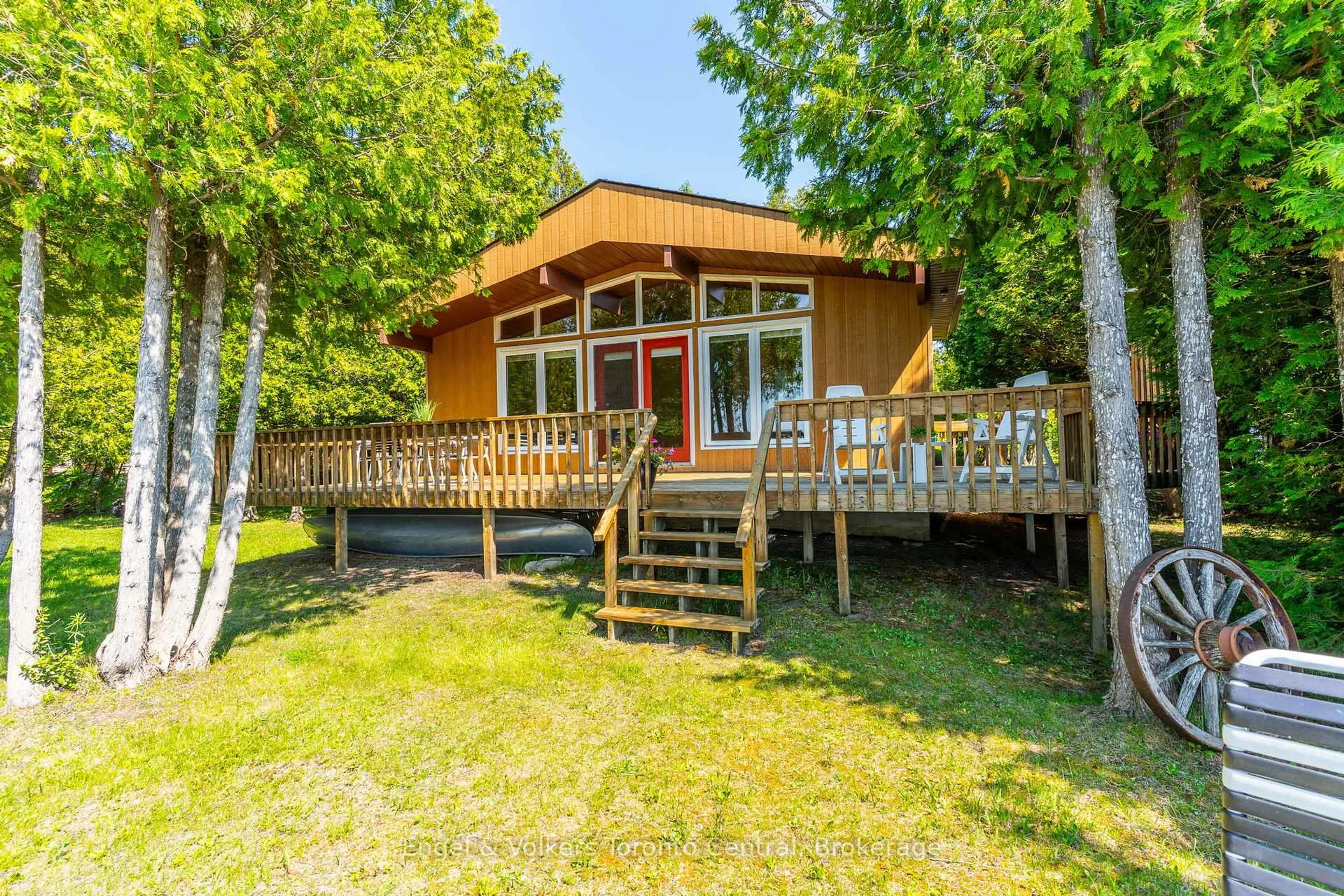 Patio, water/lake/river/ocean view for 568 Bay St, South Bruce Peninsula Ontario N0H 2T0