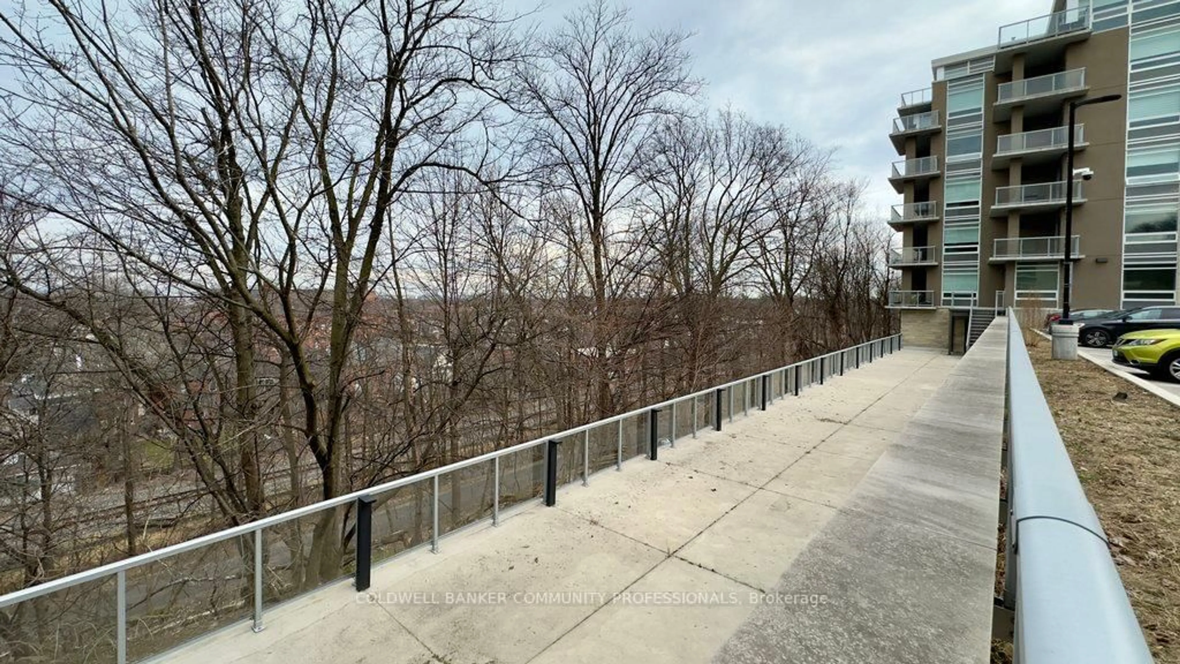 Unknown for 467 Charlton Ave #14, Hamilton Ontario L8N 0B2