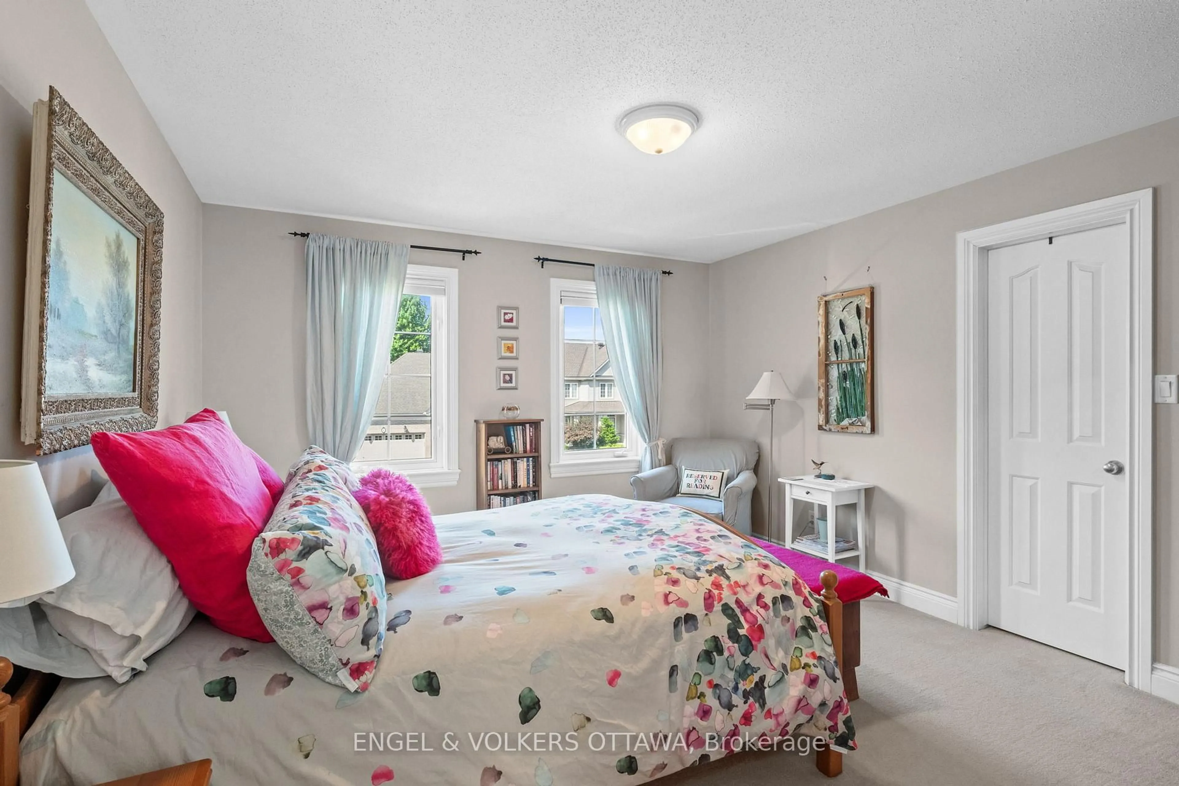 Bedroom with bed, unknown for 7 Knotwood Crt, Ottawa Ontario K2J 5E5
